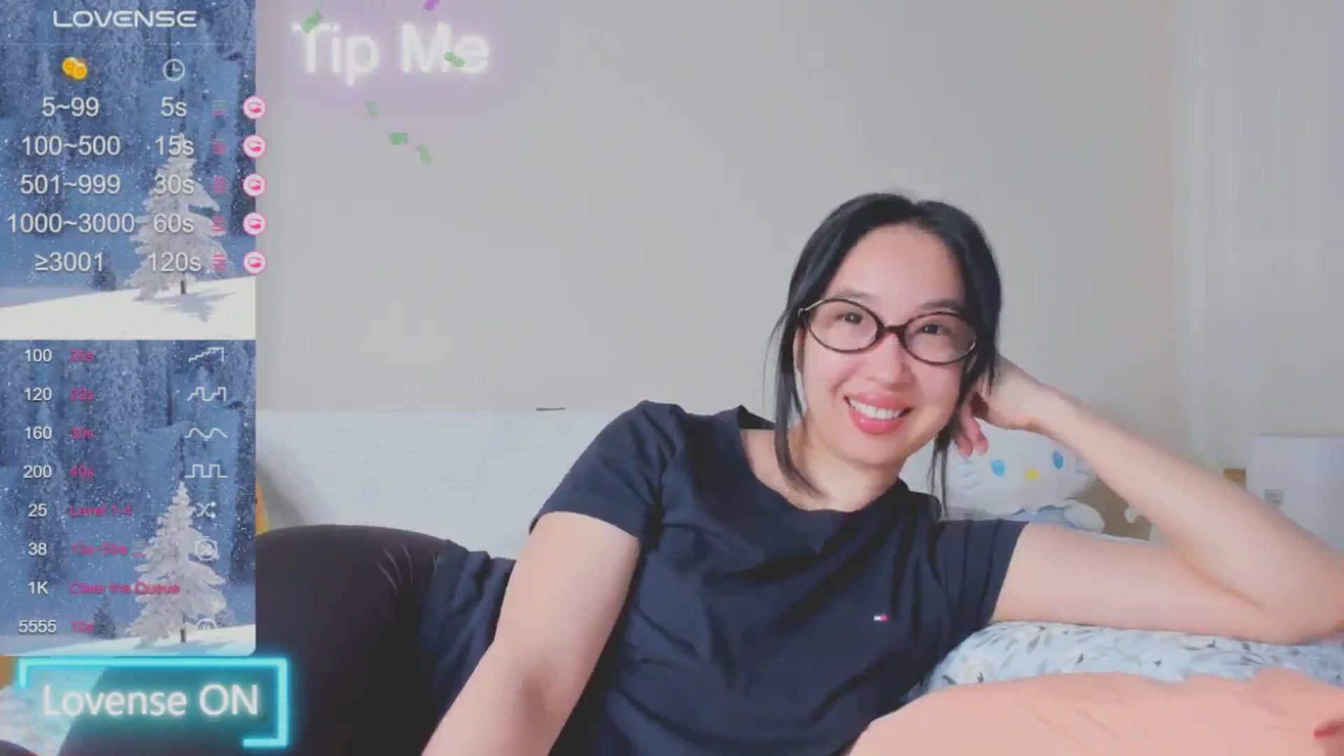Gallery image thumbnail from FeralBerry66's myfreecams stream on, 01/09/2025, 17:29 image 8 of 20