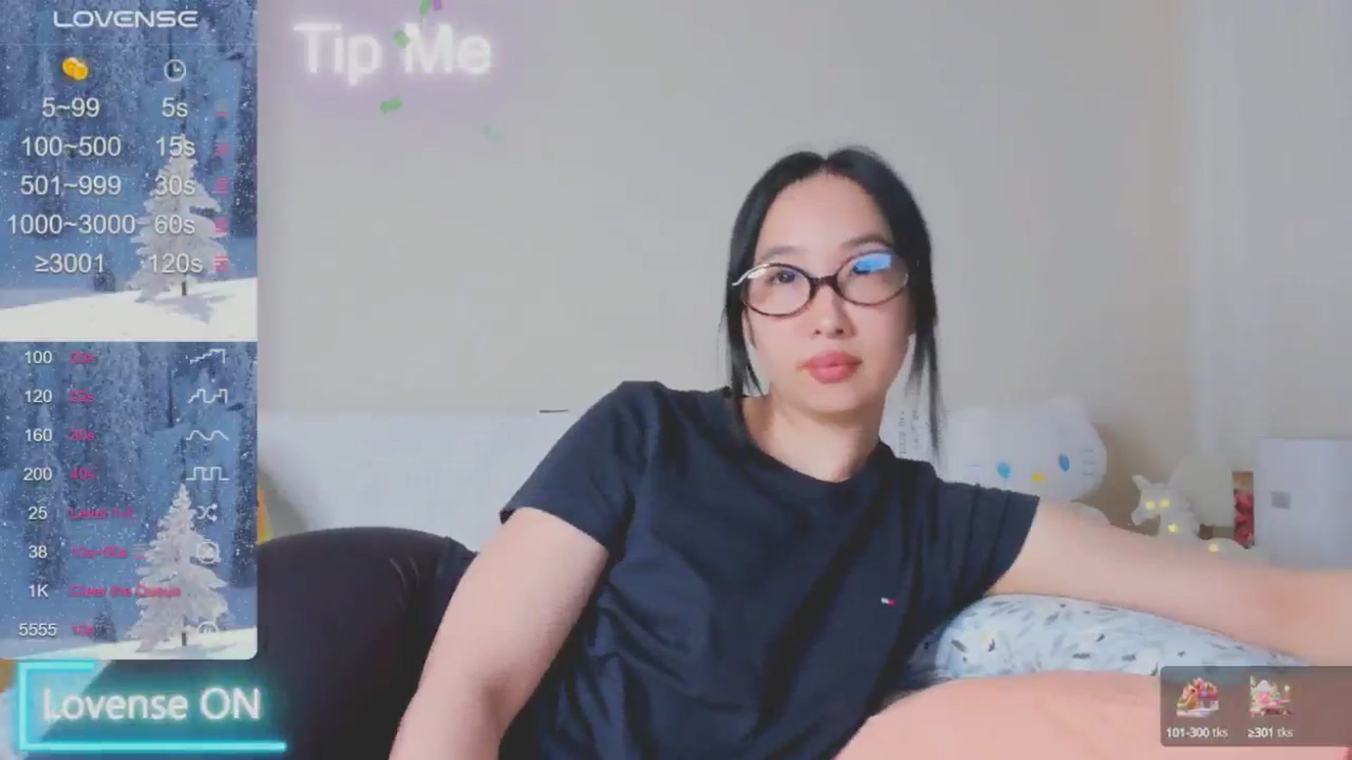 Gallery image thumbnail from FeralBerry66's myfreecams stream on, 01/09/2025, 17:29 image 6 of 20