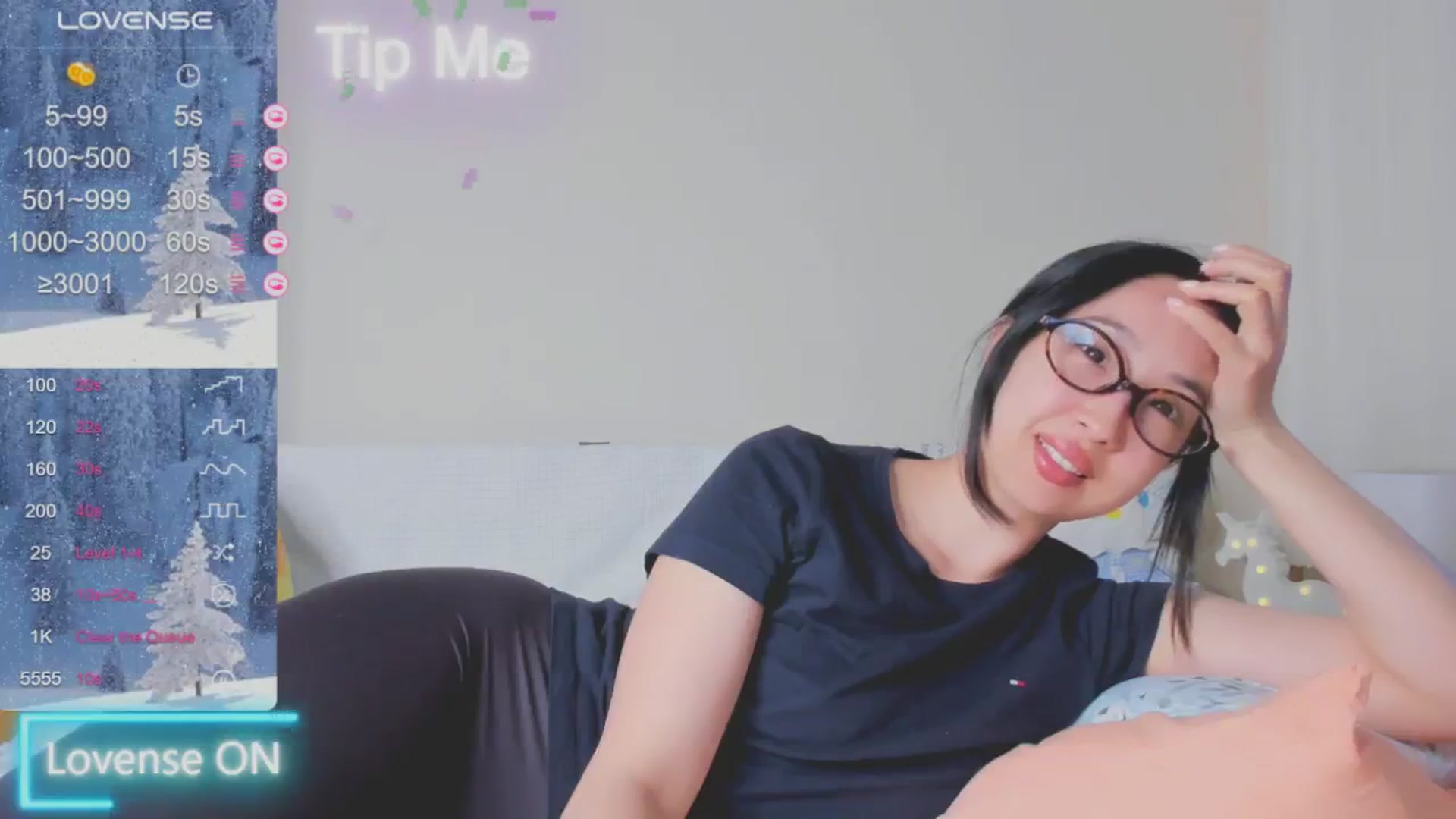 Gallery image thumbnail from FeralBerry66's myfreecams stream on, 01/09/2025, 17:29 image 16 of 20