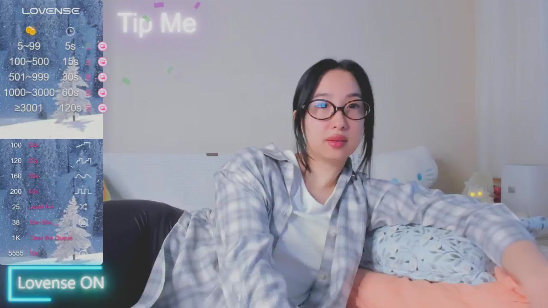 Gallery image thumbnail from FeralBerry66's myfreecams stream on, 01/10/2025, 06:19 image 7 of 20