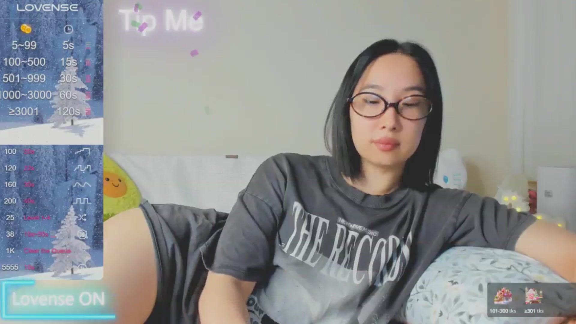 Gallery image thumbnail from FeralBerry66's myfreecams stream on, 01/10/2025, 18:05 image 11 of 20