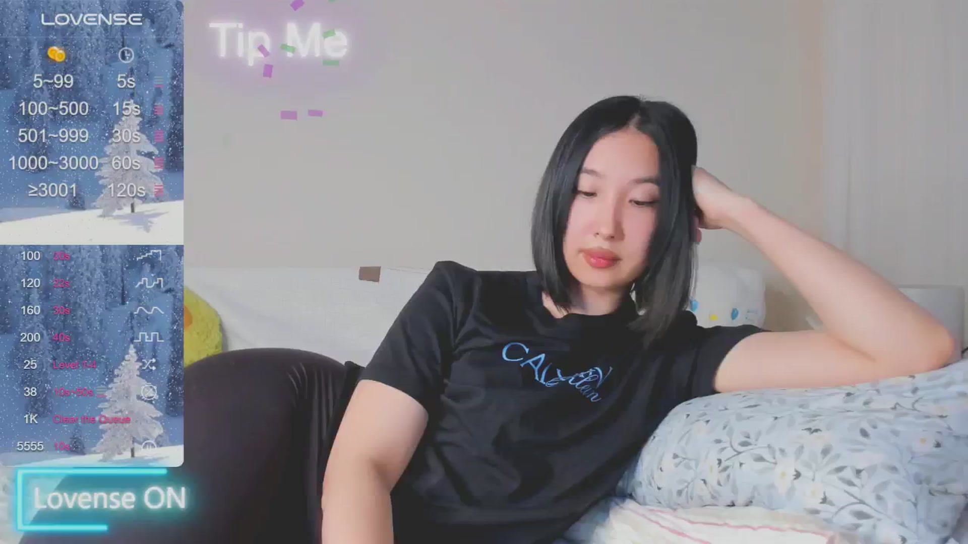Gallery image thumbnail from FeralBerry66's myfreecams stream on, 01/12/2025, 16:45 image 4 of 20