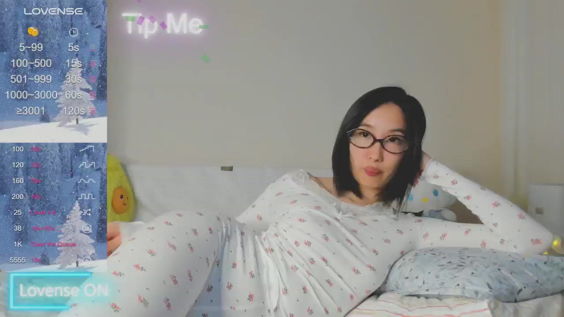 Gallery image thumbnail from FeralBerry66's myfreecams stream on, 01/13/2025, 11:38 image 16 of 20
