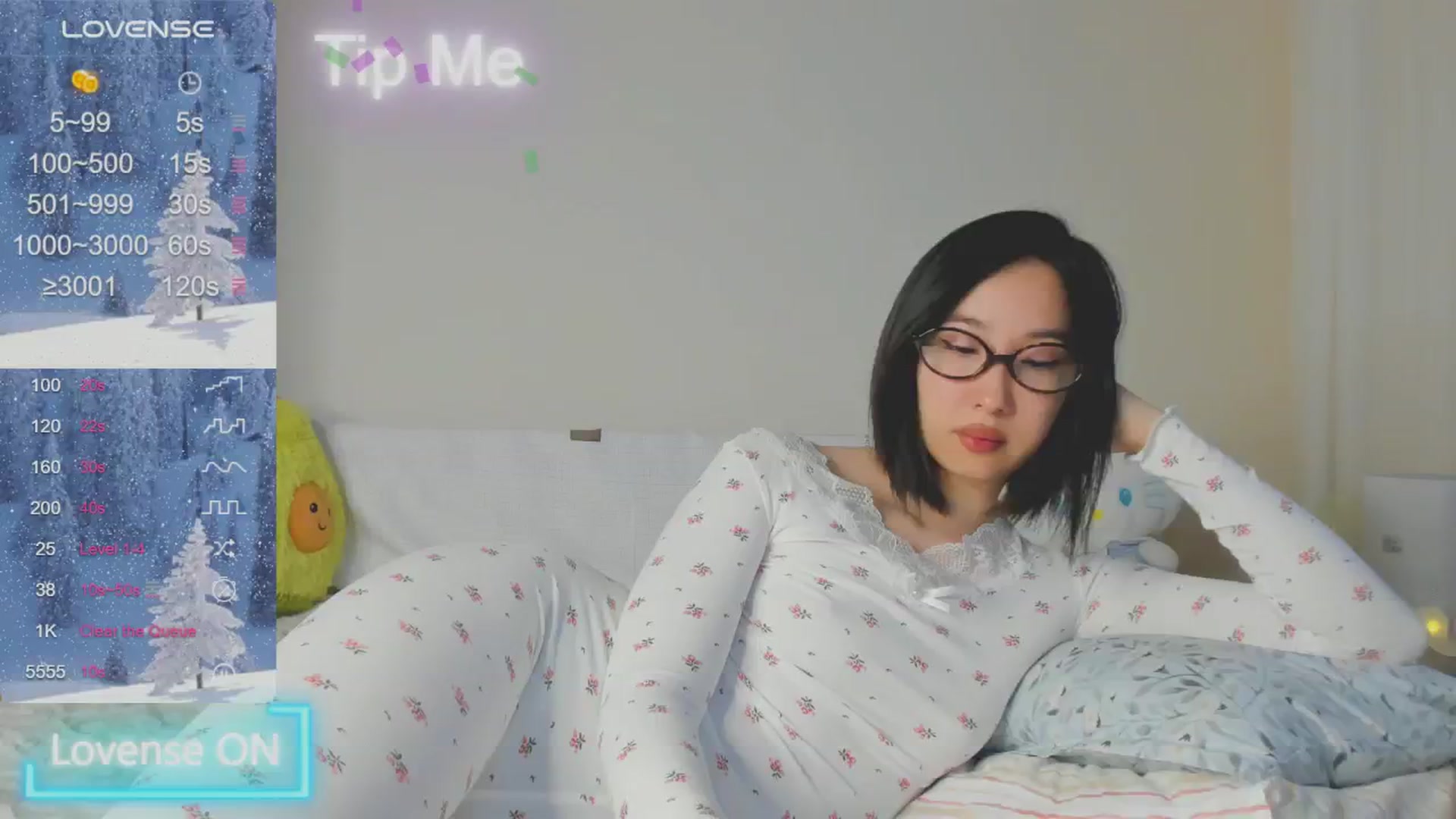 Gallery image thumbnail from FeralBerry66's myfreecams stream on, 01/13/2025, 11:38 image 6 of 20