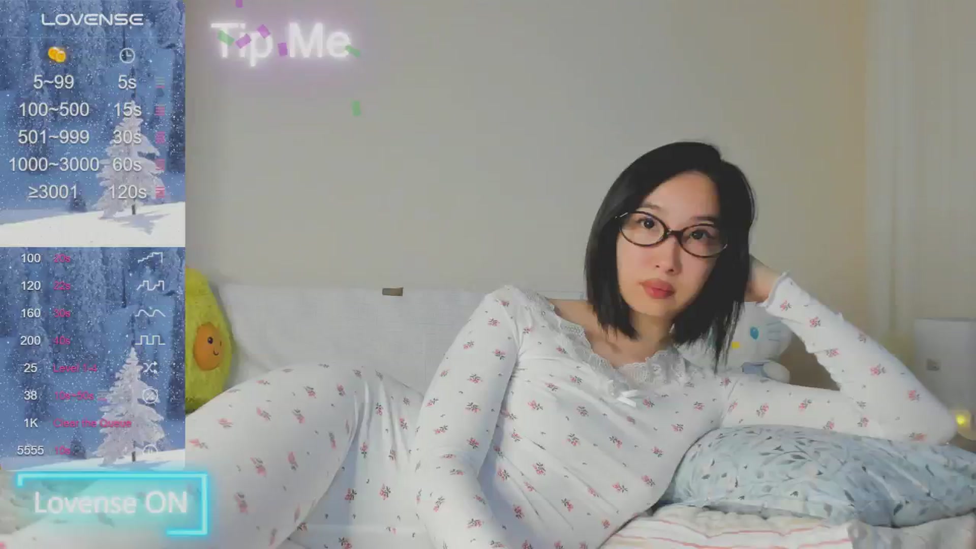 Gallery image thumbnail from FeralBerry66's myfreecams stream on, 01/13/2025, 11:38 image 5 of 20