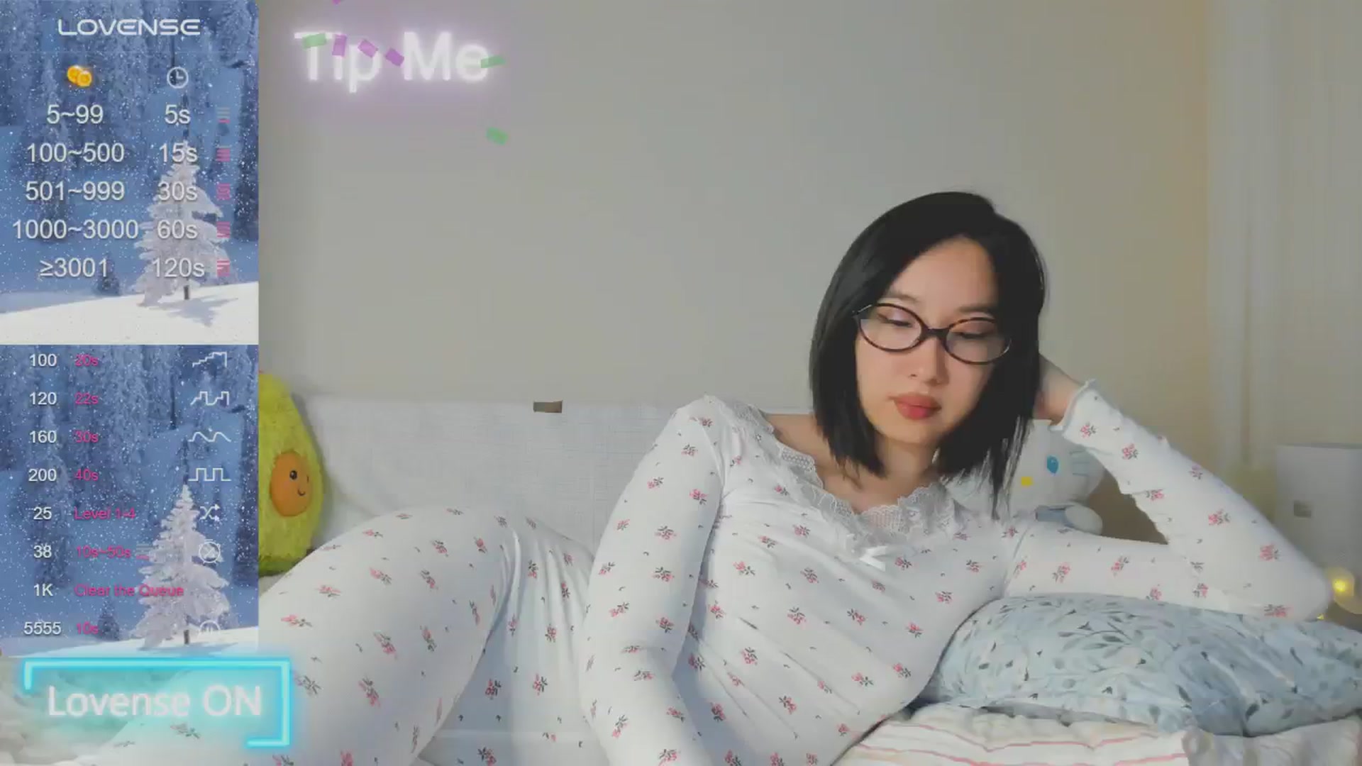 Gallery image thumbnail from FeralBerry66's myfreecams stream on, 01/13/2025, 11:38 image 2 of 20