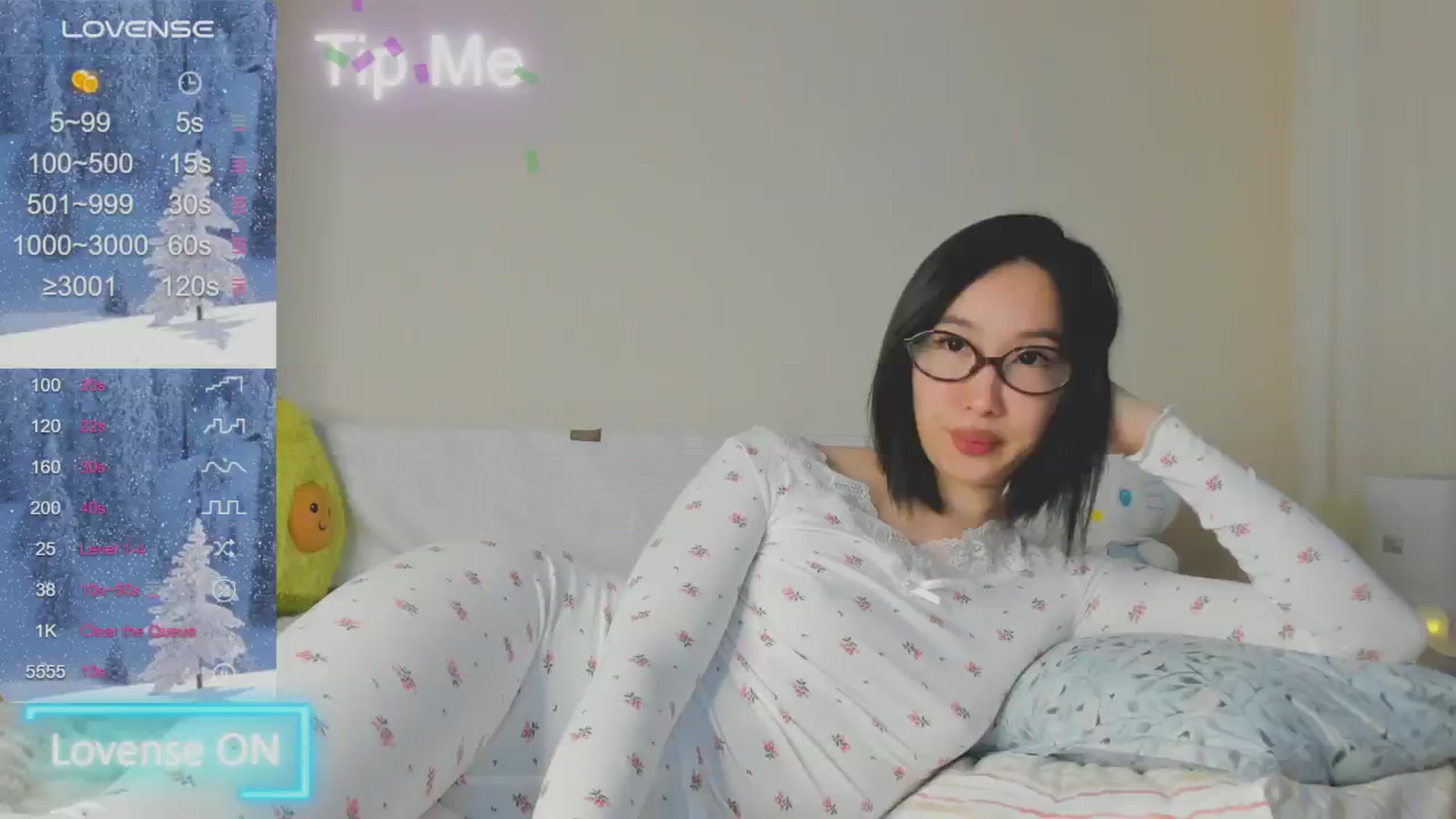 Gallery image thumbnail from FeralBerry66's myfreecams stream on, 01/13/2025, 11:38 image 8 of 20