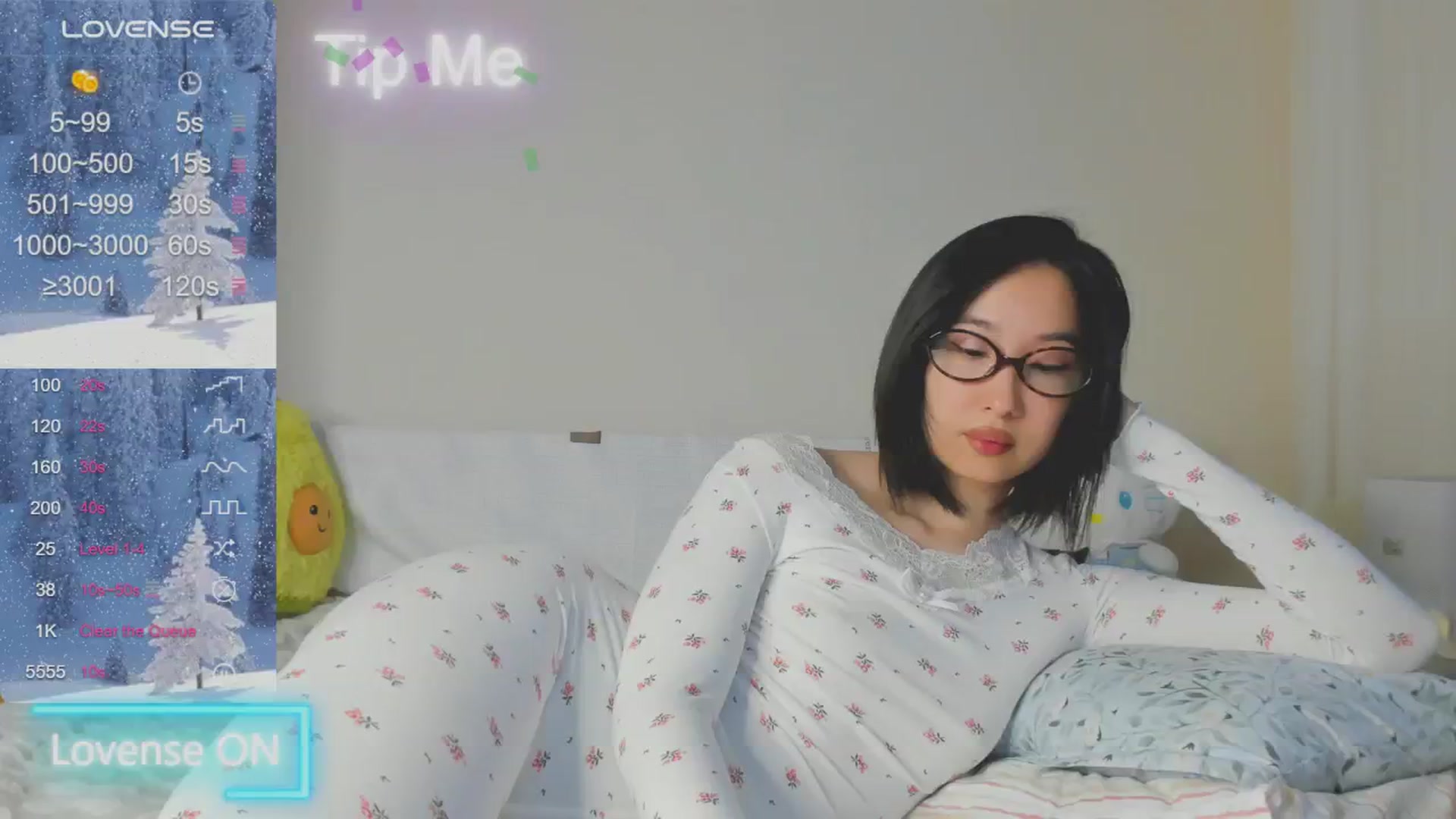 Gallery image thumbnail from FeralBerry66's myfreecams stream on, 01/13/2025, 11:38 image 14 of 20
