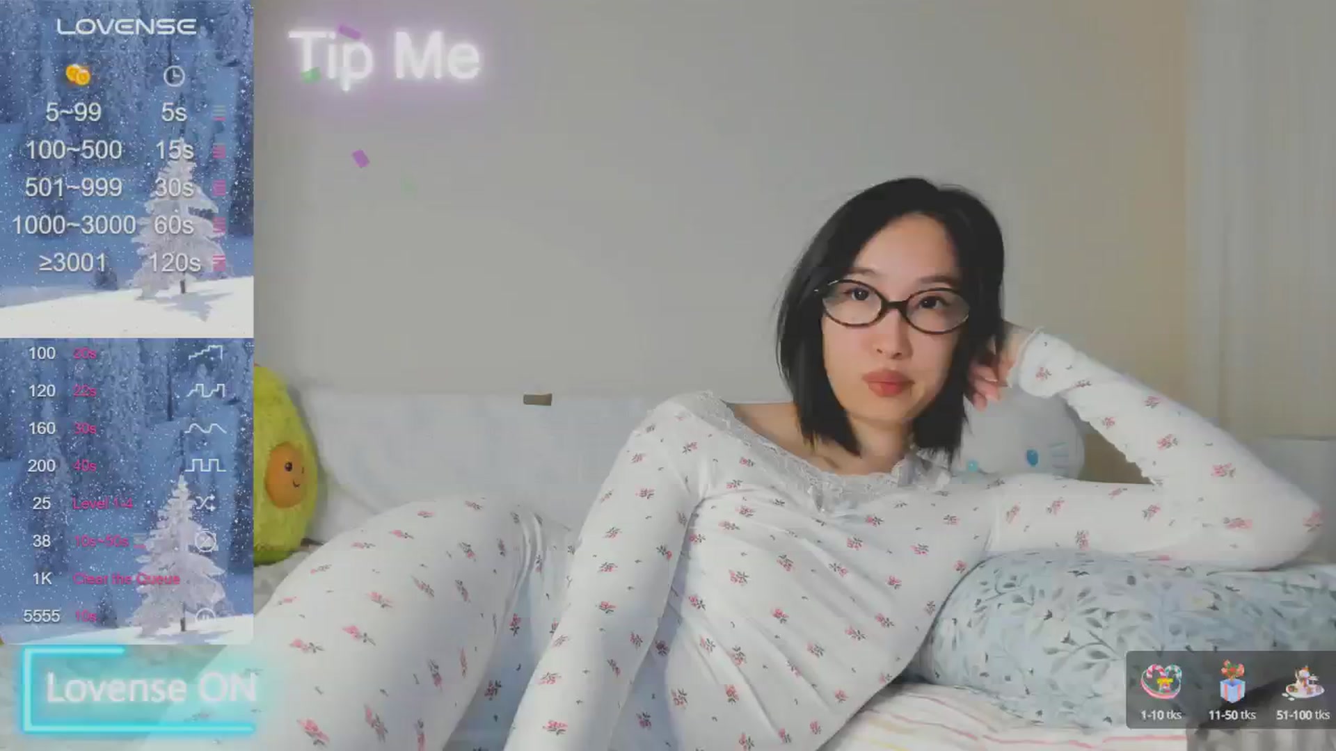 Gallery image thumbnail from FeralBerry66's myfreecams stream on, 01/13/2025, 12:22 image 14 of 20