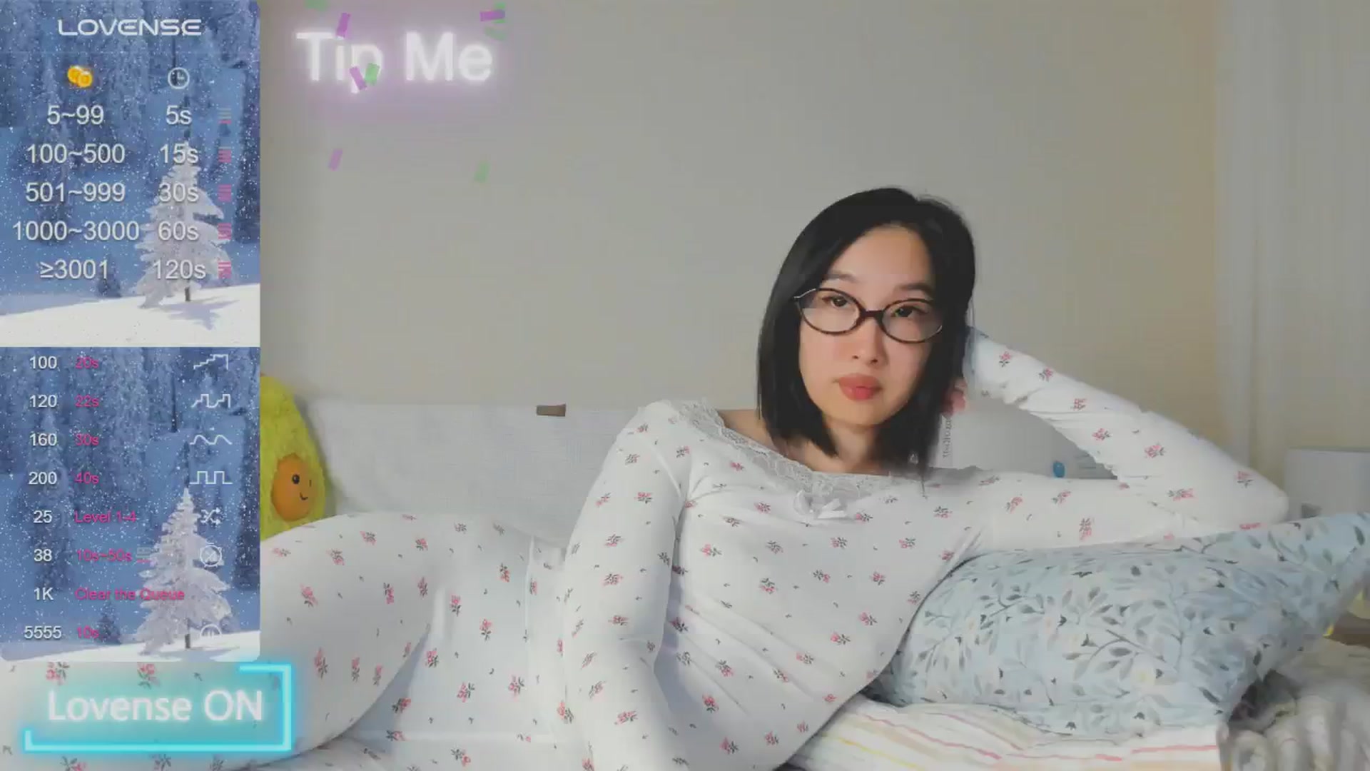 Gallery image thumbnail from FeralBerry66's myfreecams stream on, 01/13/2025, 12:22 image 6 of 20