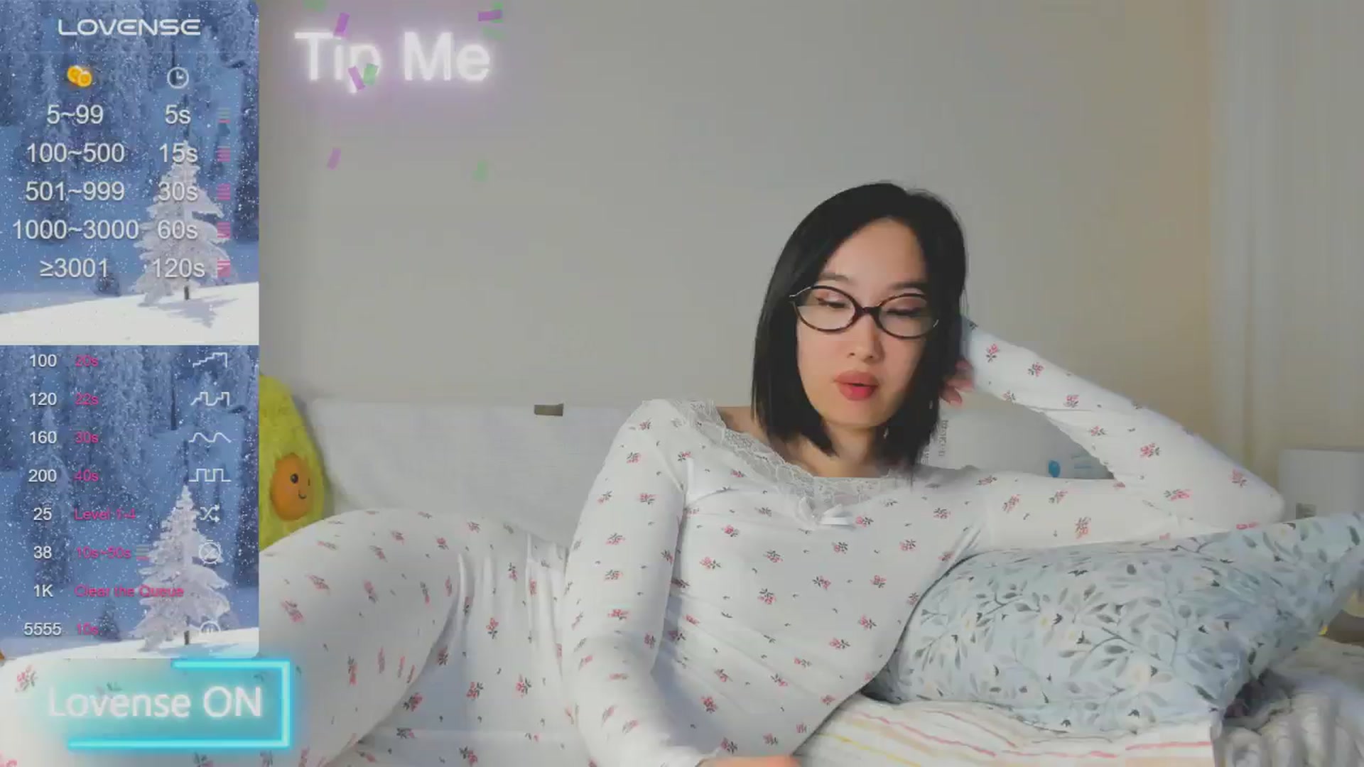 Gallery image thumbnail from FeralBerry66's myfreecams stream on, 01/13/2025, 12:22 image 3 of 20