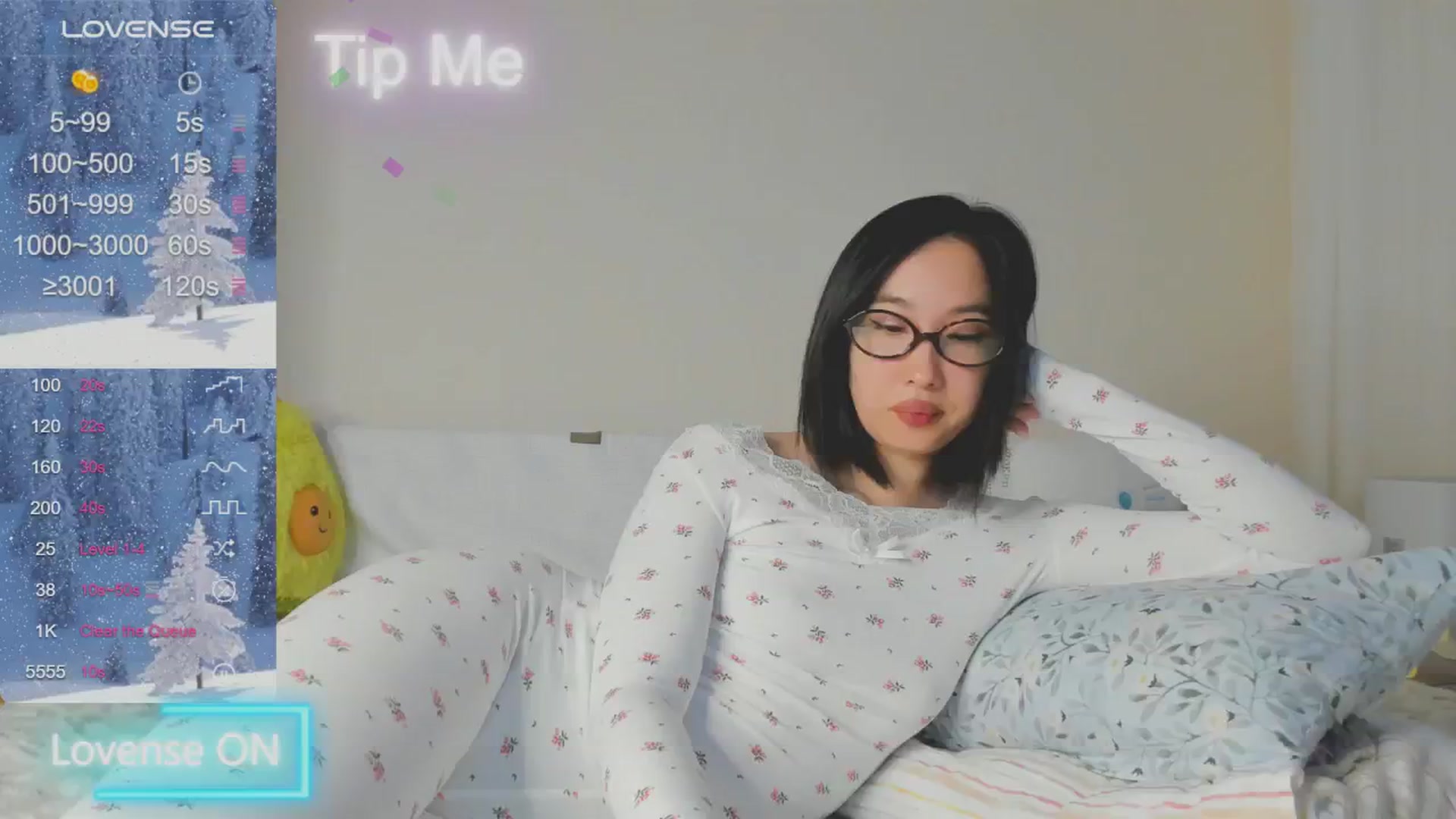 Gallery image thumbnail from FeralBerry66's myfreecams stream on, 01/13/2025, 12:22 image 2 of 20