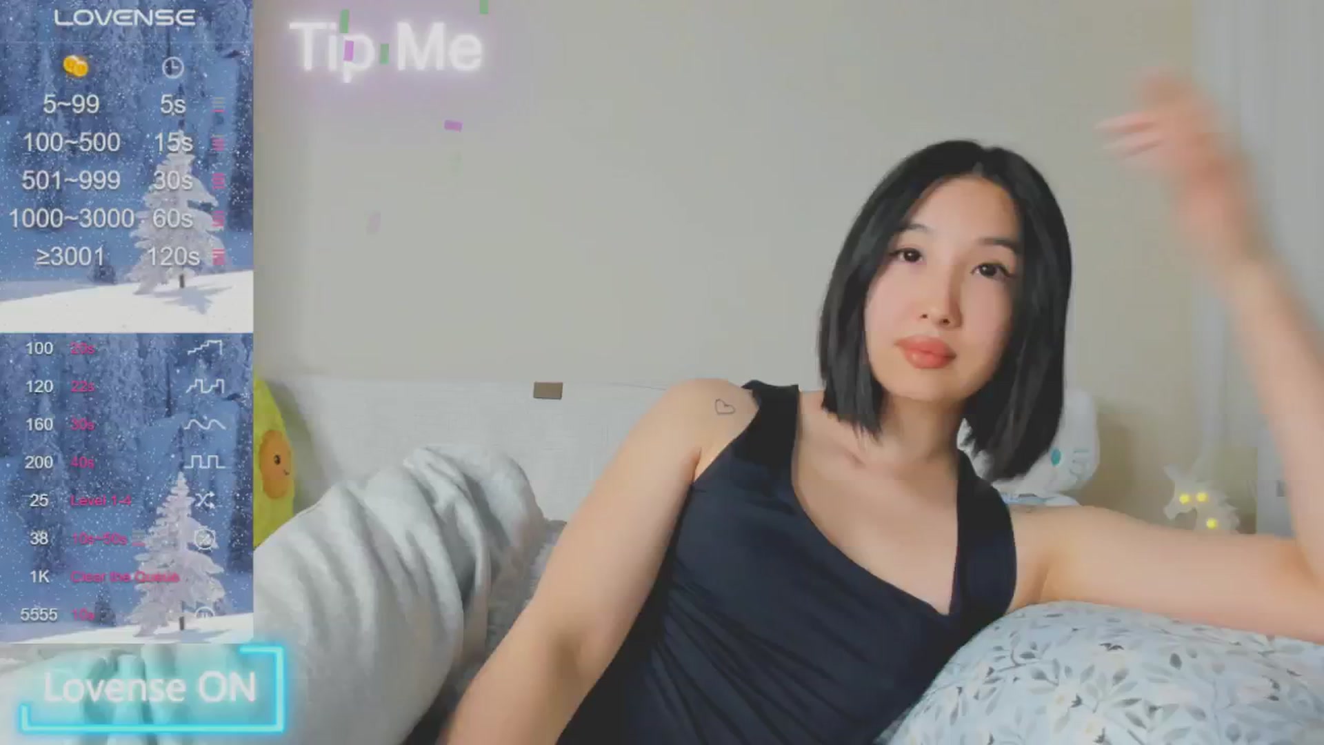 Gallery image thumbnail from FeralBerry66's myfreecams stream on, 01/14/2025, 18:33 image 15 of 20
