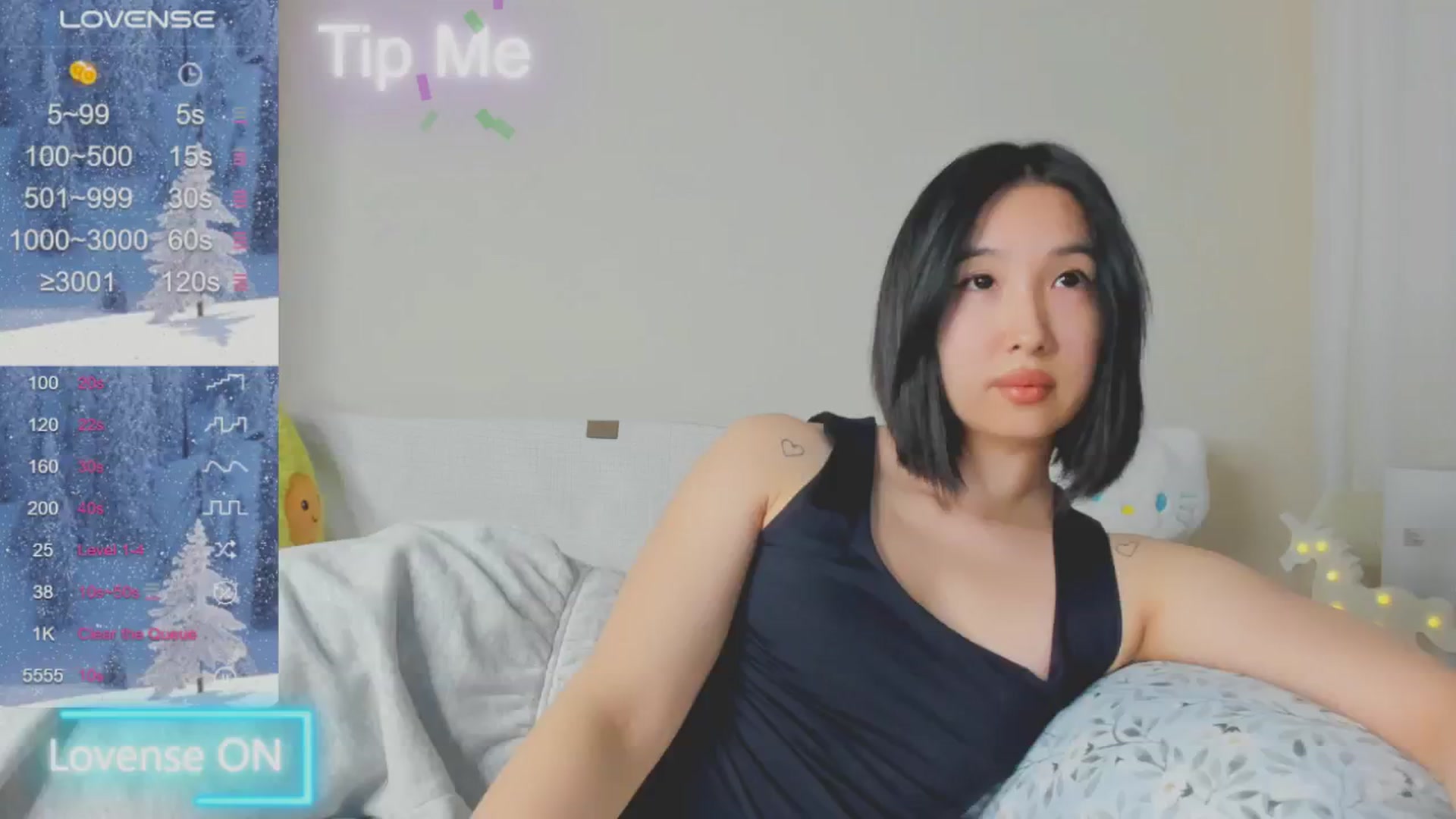 Gallery image thumbnail from FeralBerry66's myfreecams stream on, 01/14/2025, 18:33 image 14 of 20