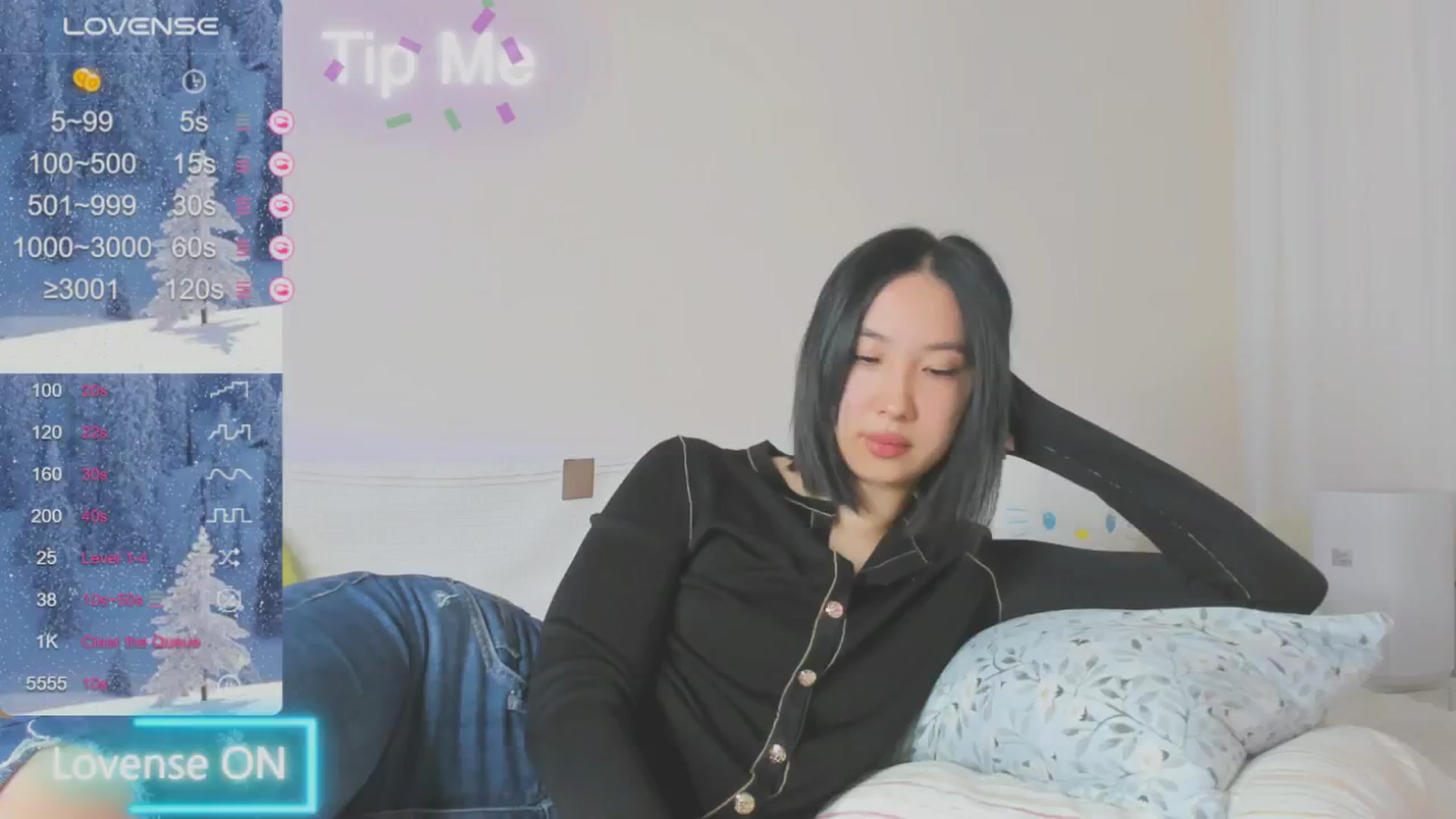Gallery image thumbnail from FeralBerry66's myfreecams stream on, 01/16/2025, 05:47 image 15 of 20