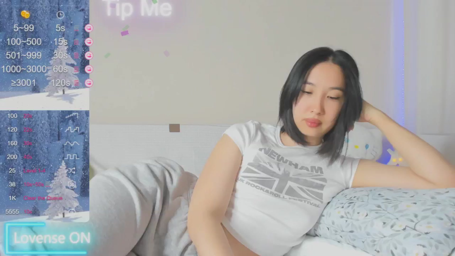 Gallery image thumbnail from FeralBerry66's myfreecams stream on, 01/16/2025, 17:14 image 4 of 20