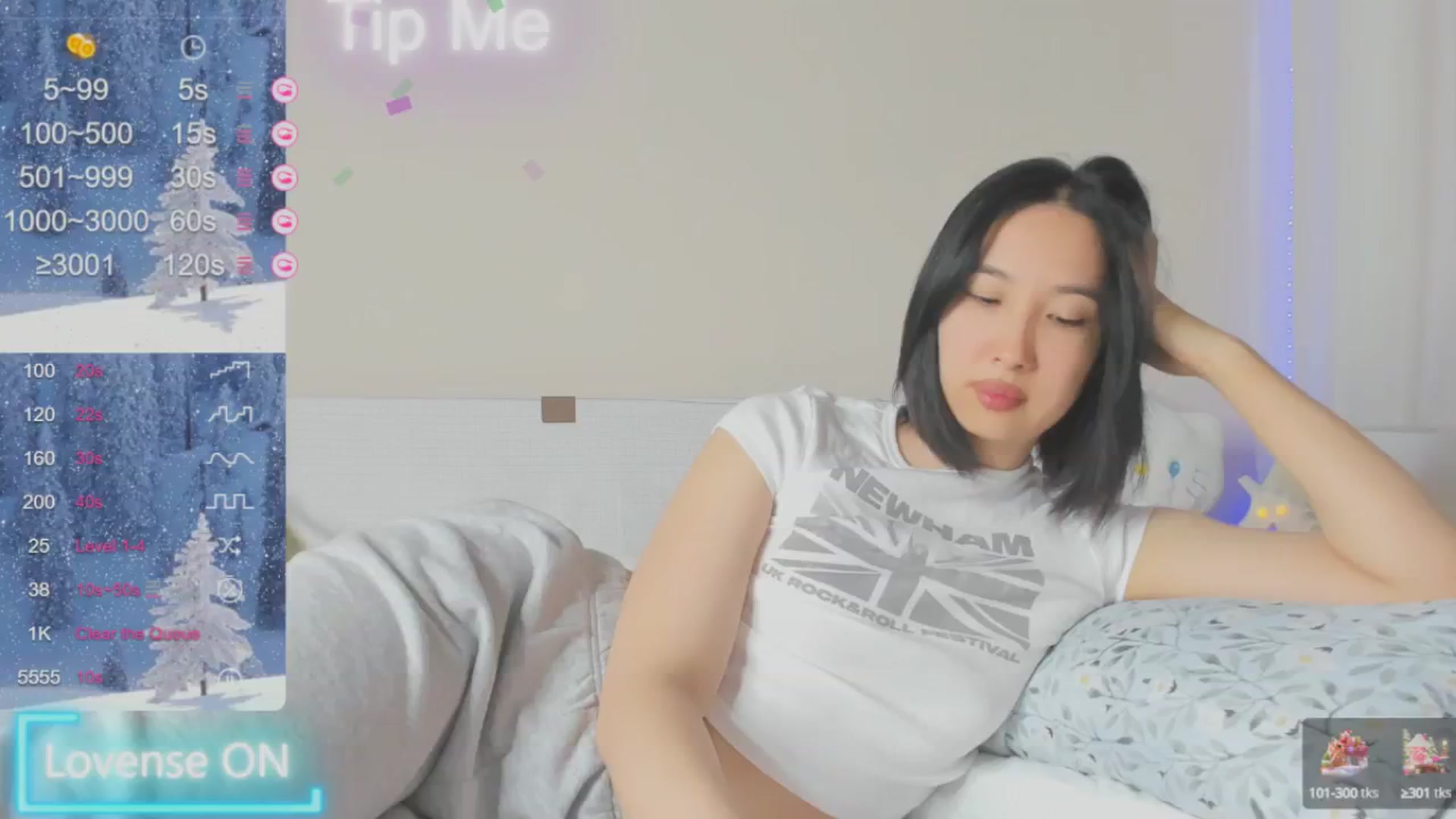 Gallery image thumbnail from FeralBerry66's myfreecams stream on, 01/16/2025, 17:14 image 7 of 20
