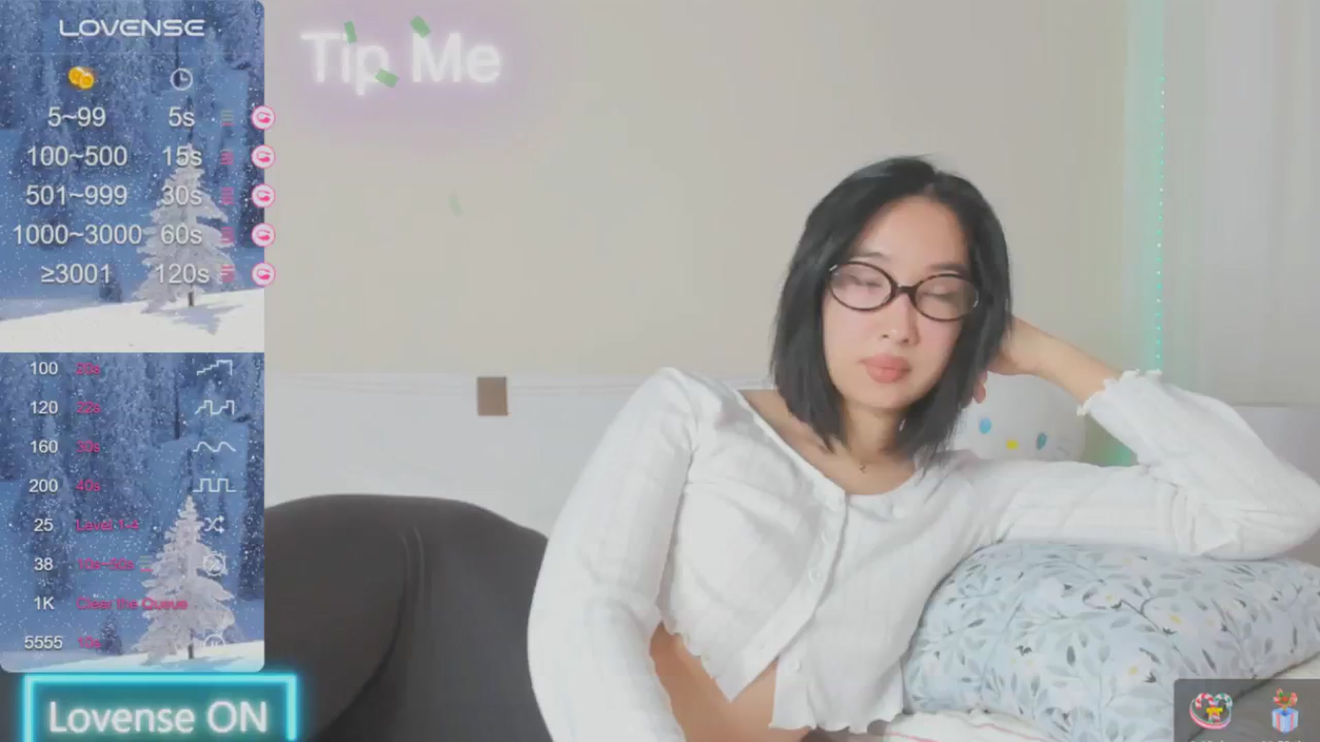 Gallery image thumbnail from FeralBerry66's myfreecams stream on, 01/18/2025, 06:51 image 13 of 20