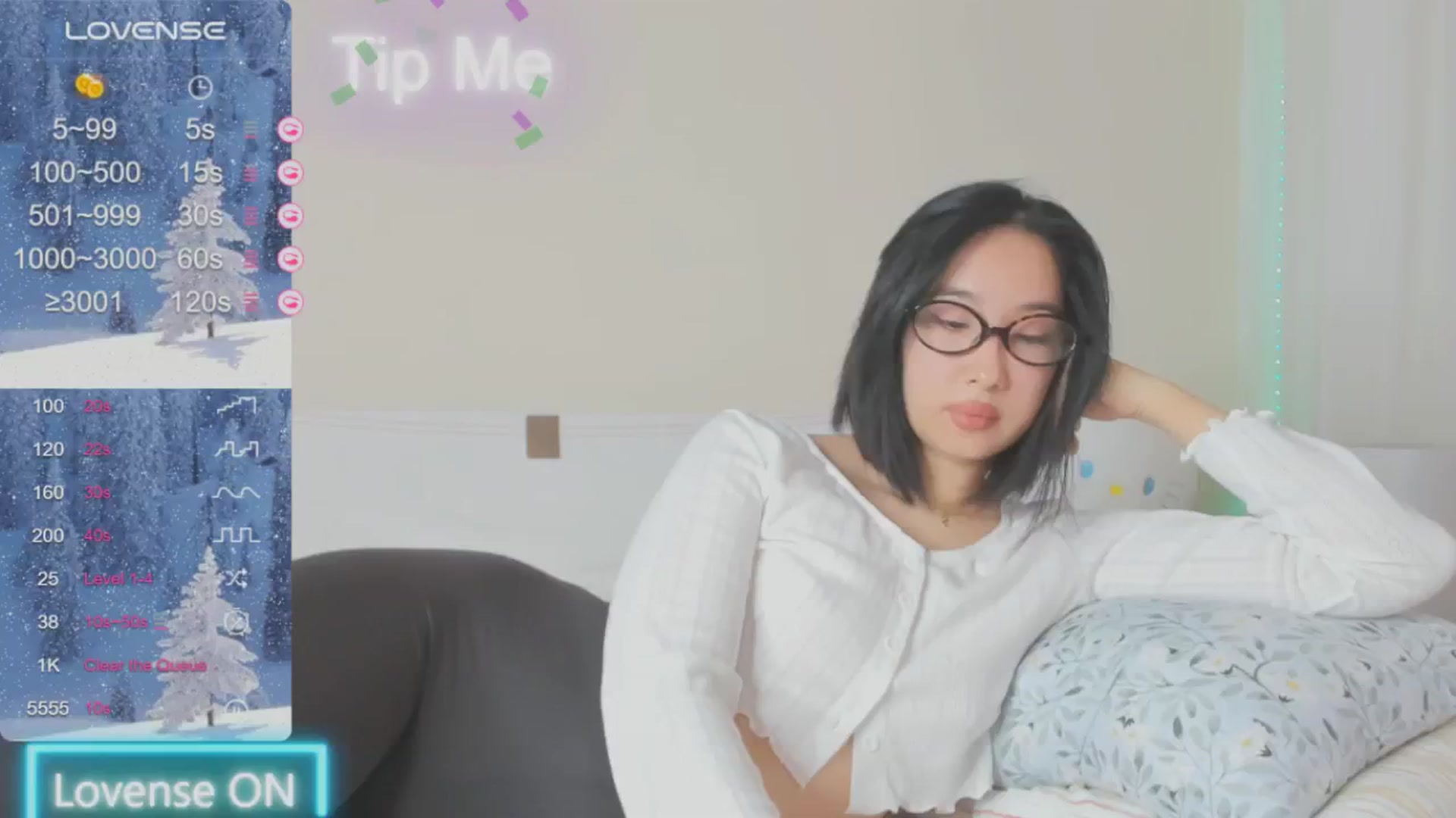 Gallery image thumbnail from FeralBerry66's myfreecams stream on, 01/18/2025, 06:51 image 17 of 20