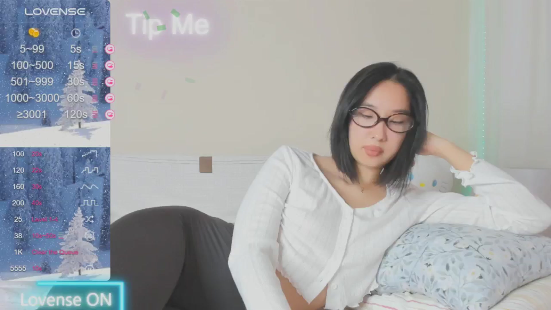 Gallery image thumbnail from FeralBerry66's myfreecams stream on, 01/18/2025, 06:51 image 4 of 20