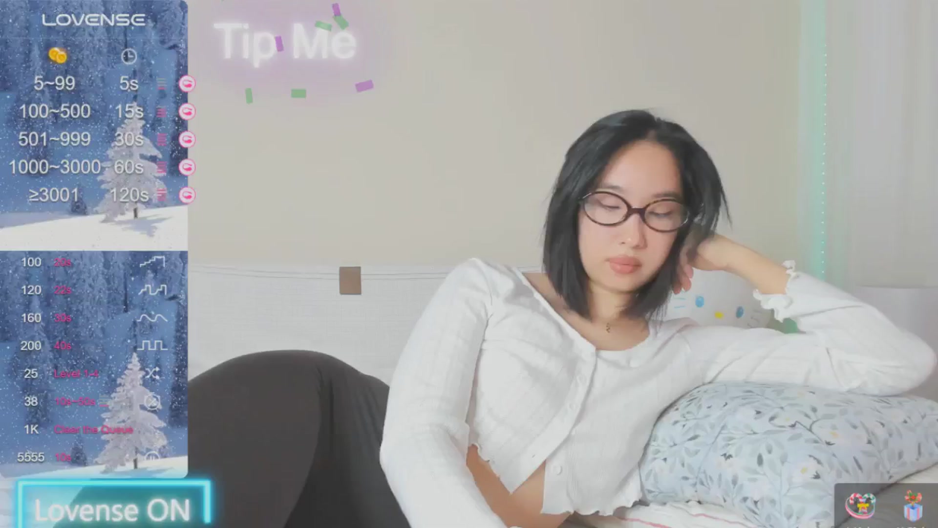 Gallery image thumbnail from FeralBerry66's myfreecams stream on, 01/18/2025, 06:51 image 9 of 20