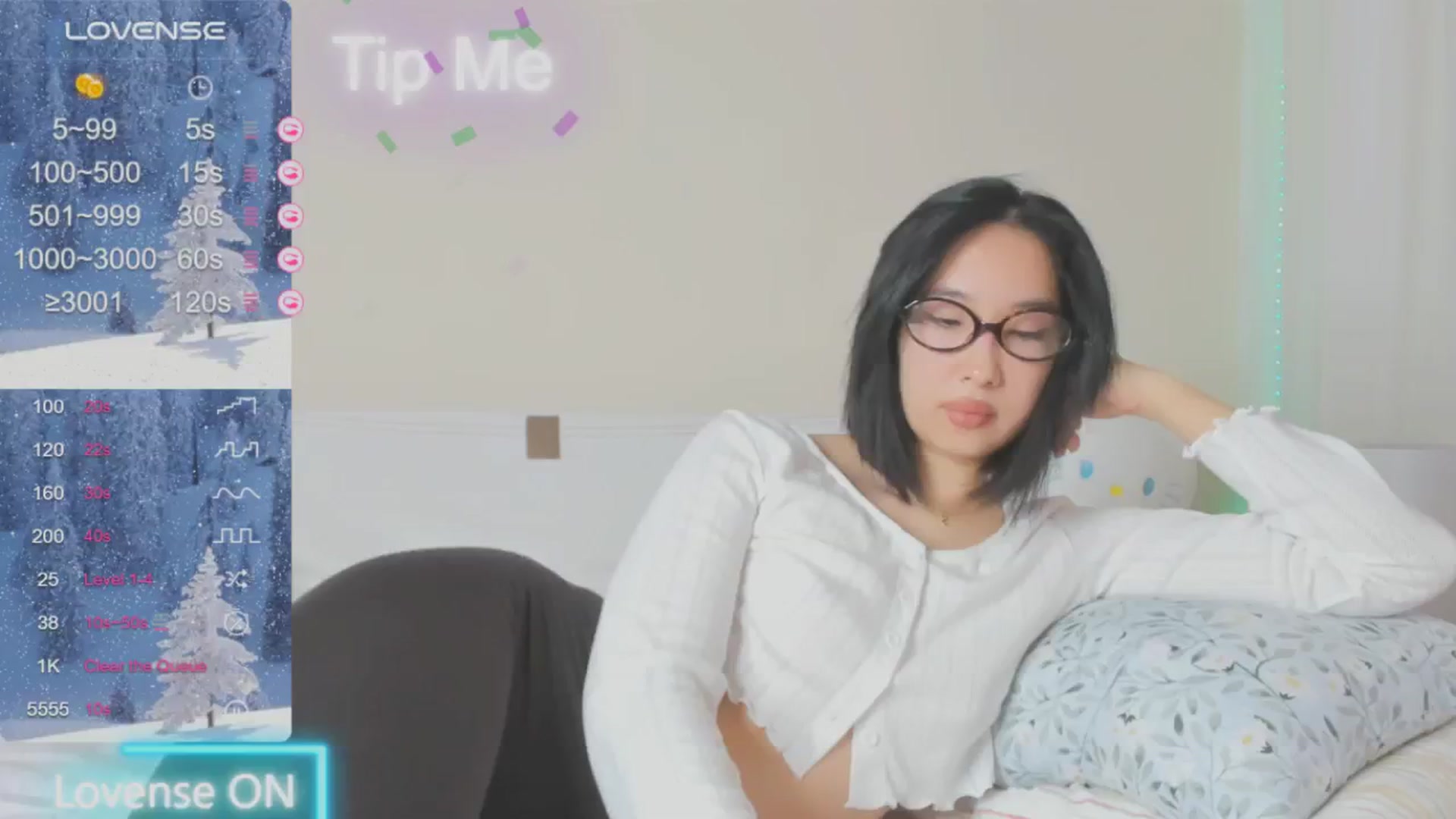 Gallery image thumbnail from FeralBerry66's myfreecams stream on, 01/18/2025, 06:51 image 12 of 20