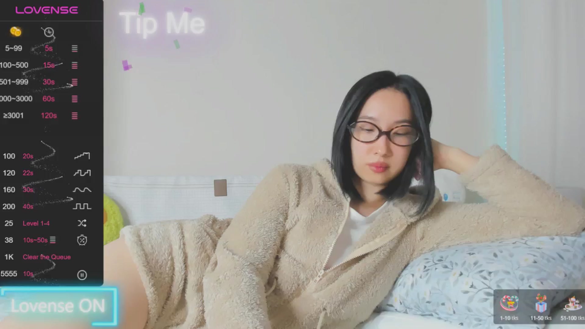 Gallery image thumbnail from FeralBerry66's myfreecams stream on, 01/22/2025, 14:22 image 17 of 20