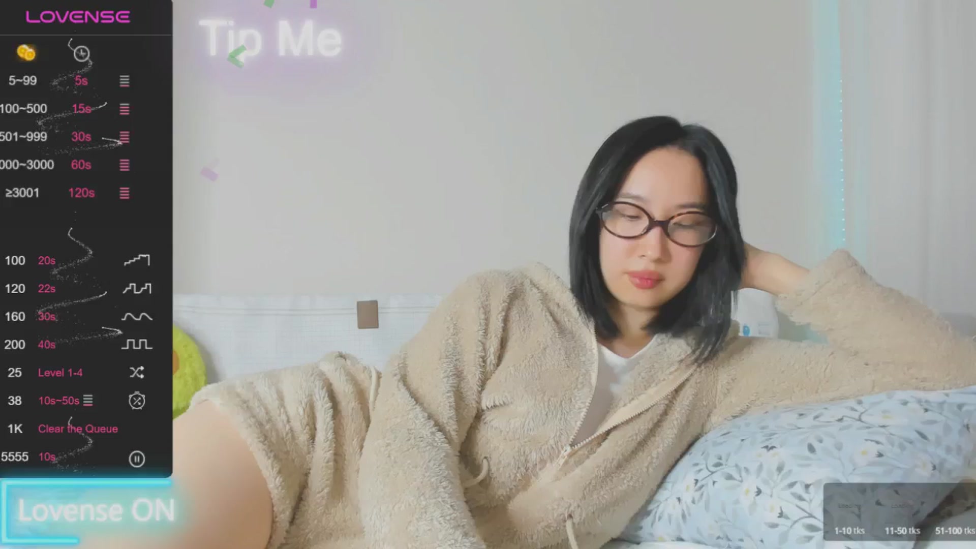 Gallery image thumbnail from FeralBerry66's myfreecams stream on, 01/22/2025, 15:39 image 2 of 20