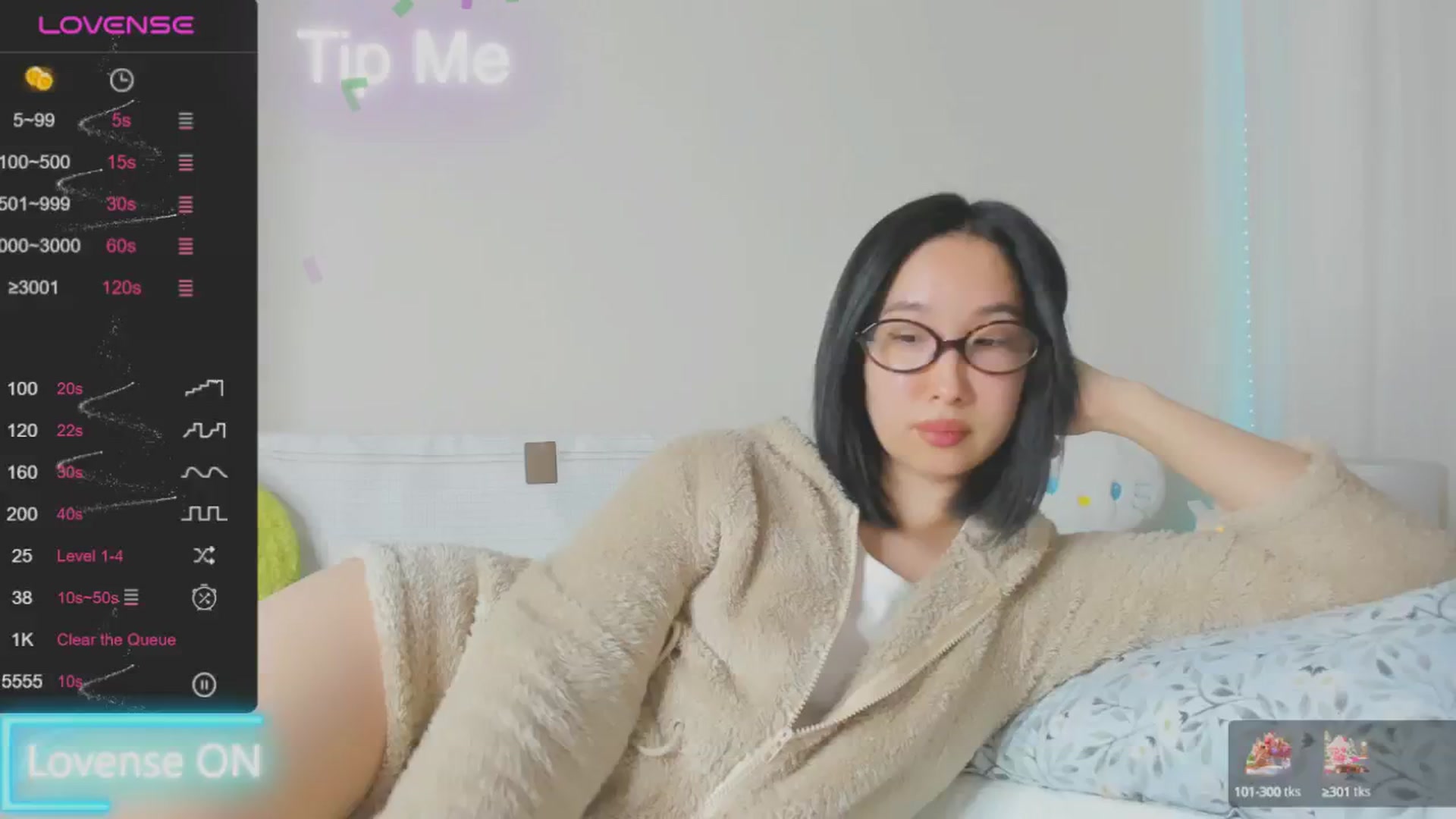 Gallery image thumbnail from FeralBerry66's myfreecams stream on, 01/22/2025, 15:39 image 17 of 20
