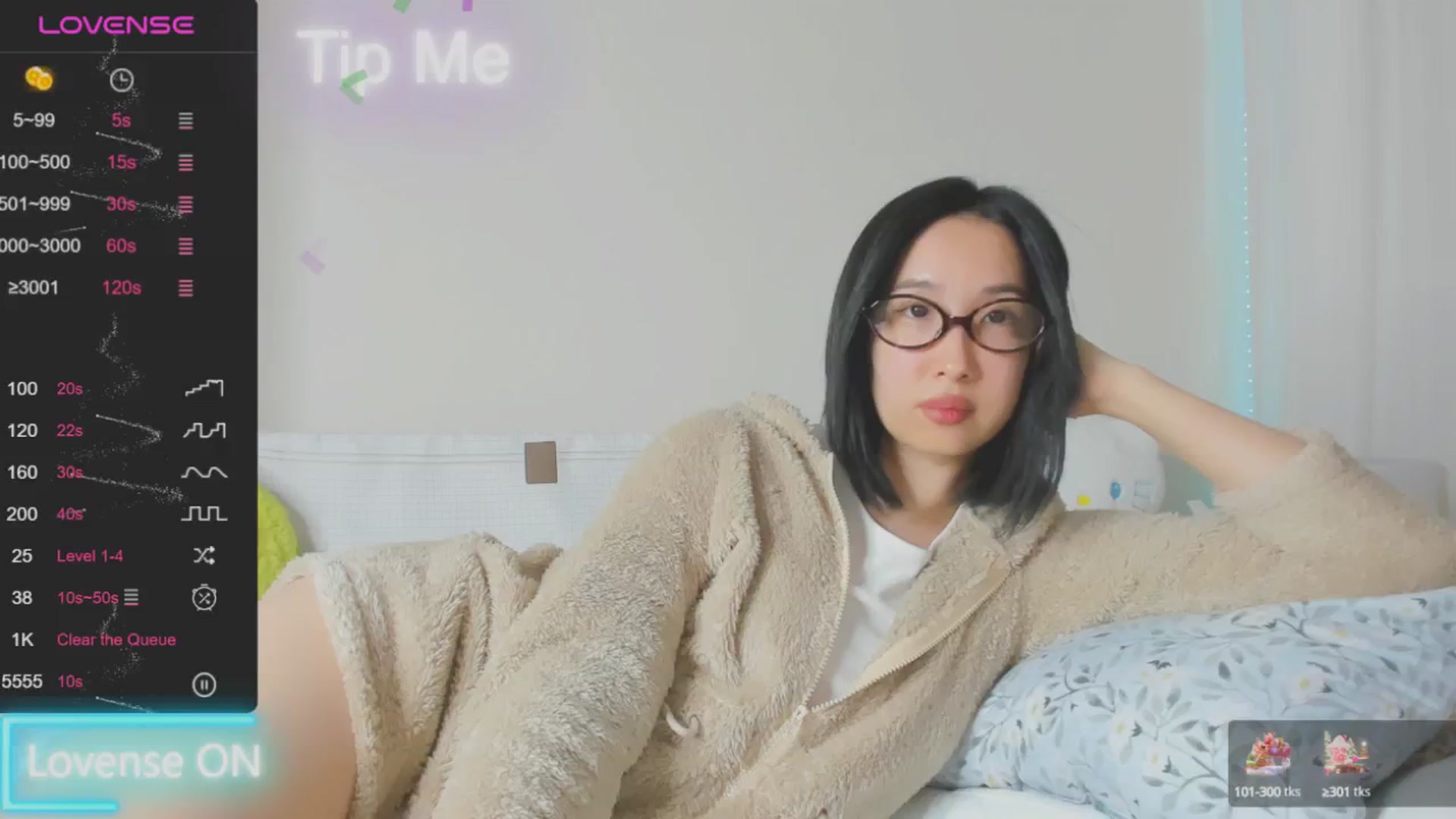Gallery image thumbnail from FeralBerry66's myfreecams stream on, 01/22/2025, 15:39 image 14 of 20