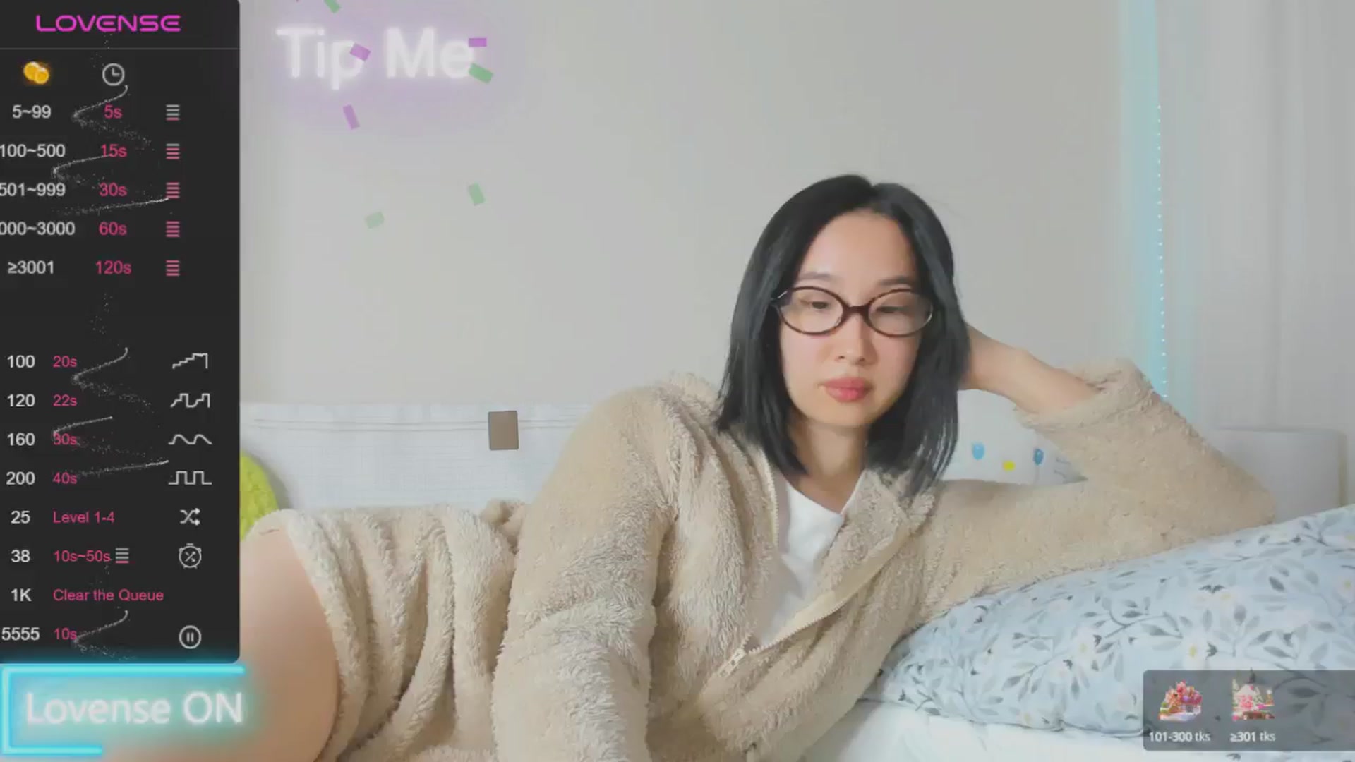 Gallery image thumbnail from FeralBerry66's myfreecams stream on, 01/22/2025, 15:39 image 15 of 20
