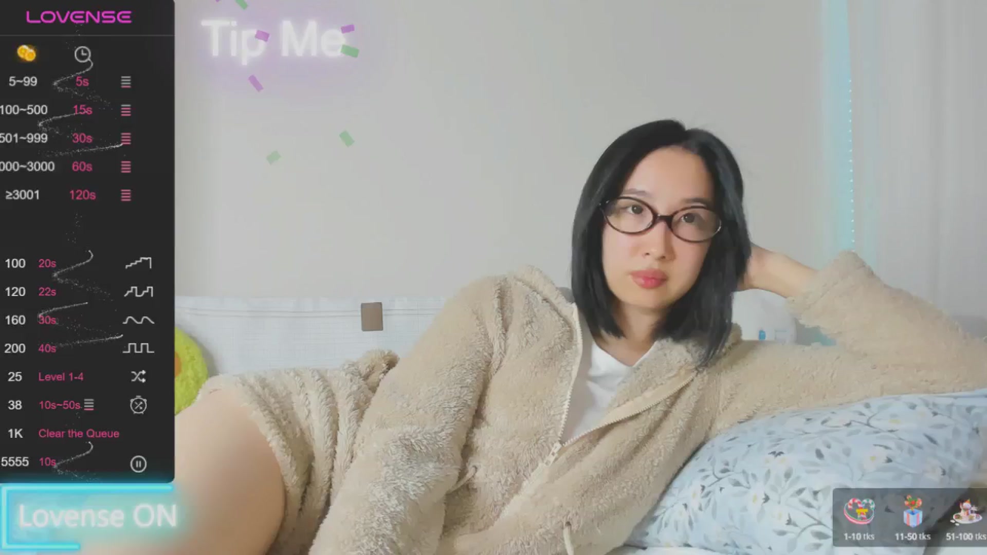 Gallery image thumbnail from FeralBerry66's myfreecams stream on, 01/22/2025, 15:39 image 6 of 20