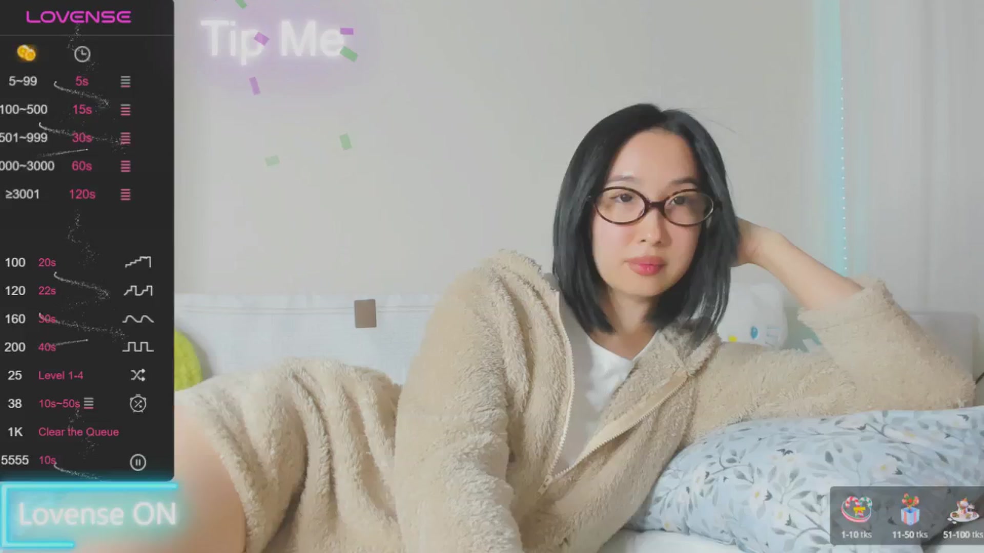 Gallery image thumbnail from FeralBerry66's myfreecams stream on, 01/22/2025, 15:39 image 12 of 20