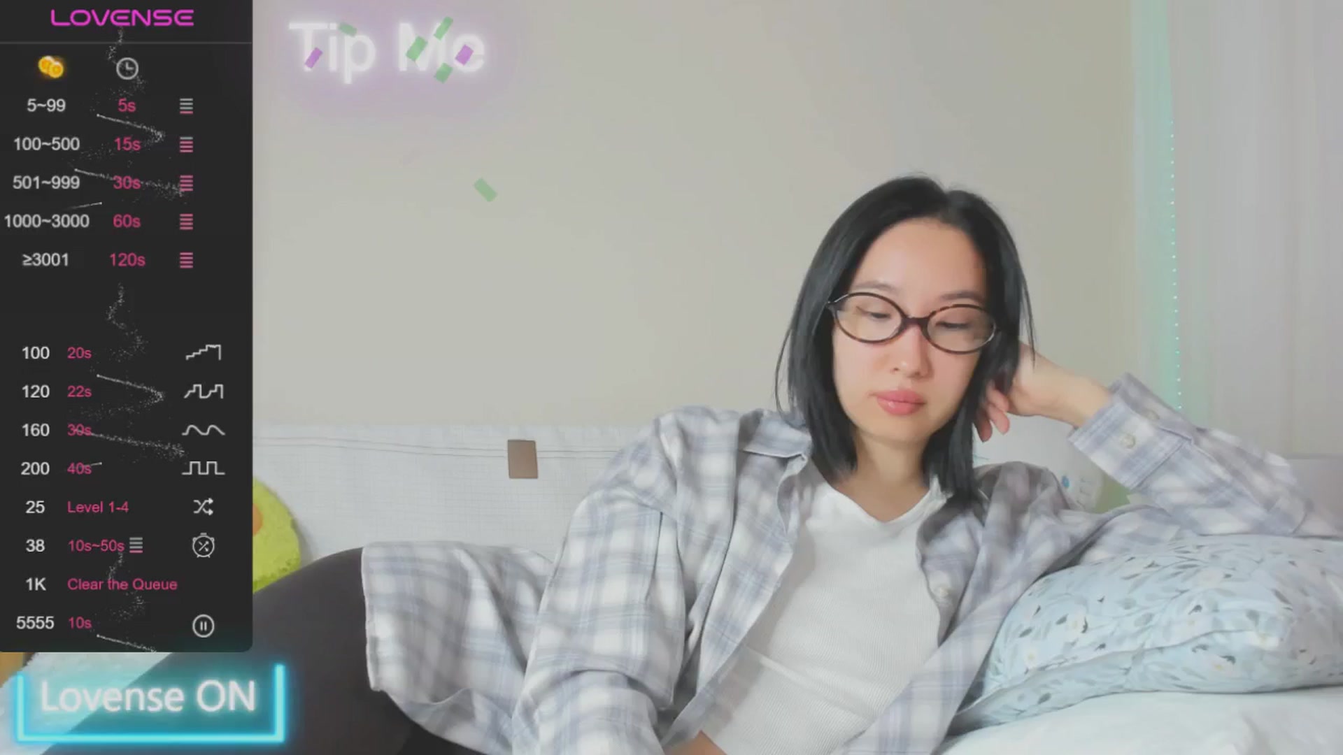 Gallery image thumbnail from FeralBerry66's myfreecams stream on, 01/23/2025, 06:47 image 1 of 20