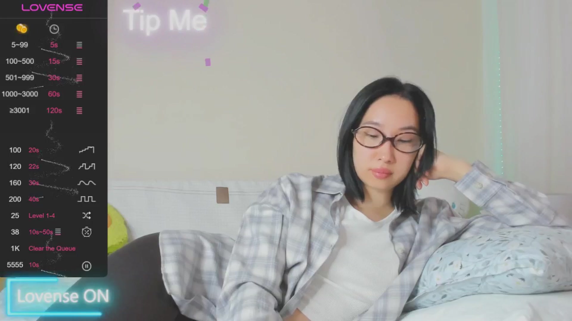 Gallery image thumbnail from FeralBerry66's myfreecams stream on, 01/23/2025, 06:47 image 2 of 20