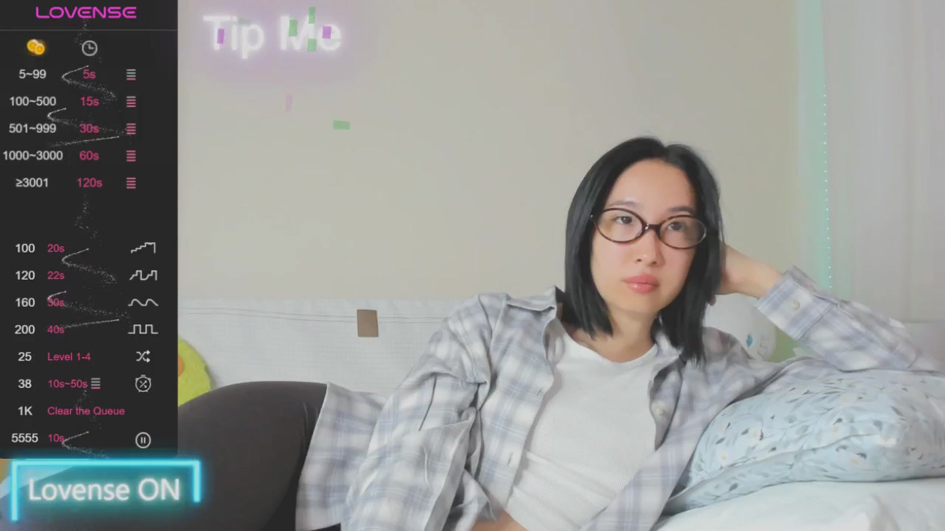 Gallery image thumbnail from FeralBerry66's myfreecams stream on, 01/23/2025, 06:47 image 13 of 20