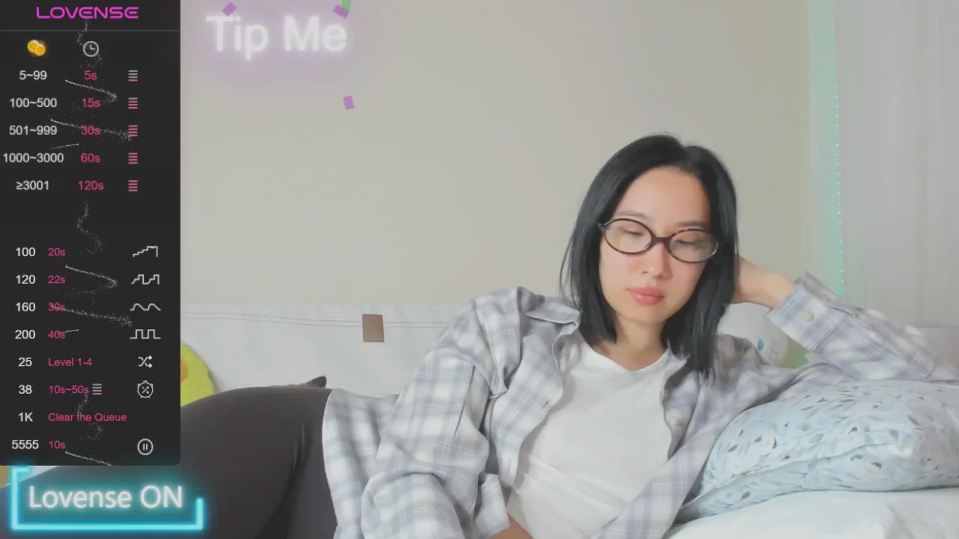 Gallery image thumbnail from FeralBerry66's myfreecams stream on, 01/23/2025, 06:47 image 11 of 20