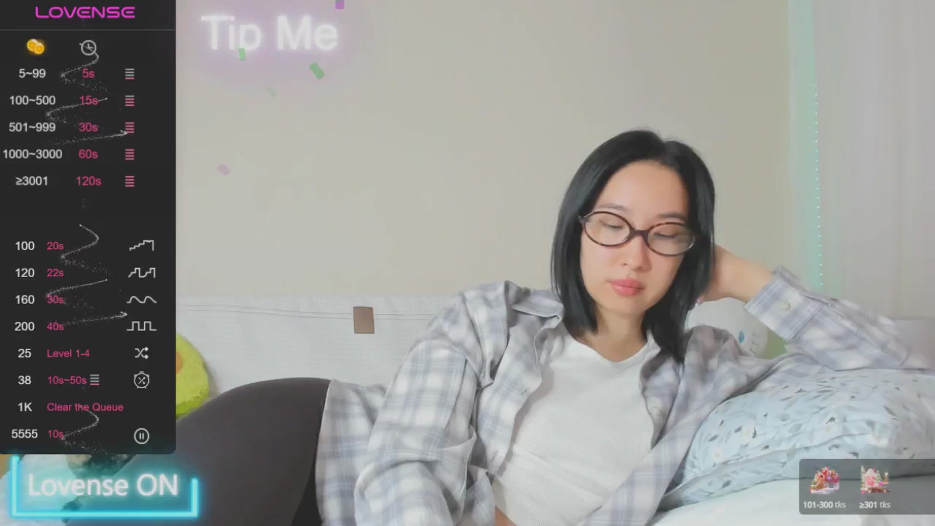 Gallery image thumbnail from FeralBerry66's myfreecams stream on, 01/23/2025, 06:47 image 6 of 20