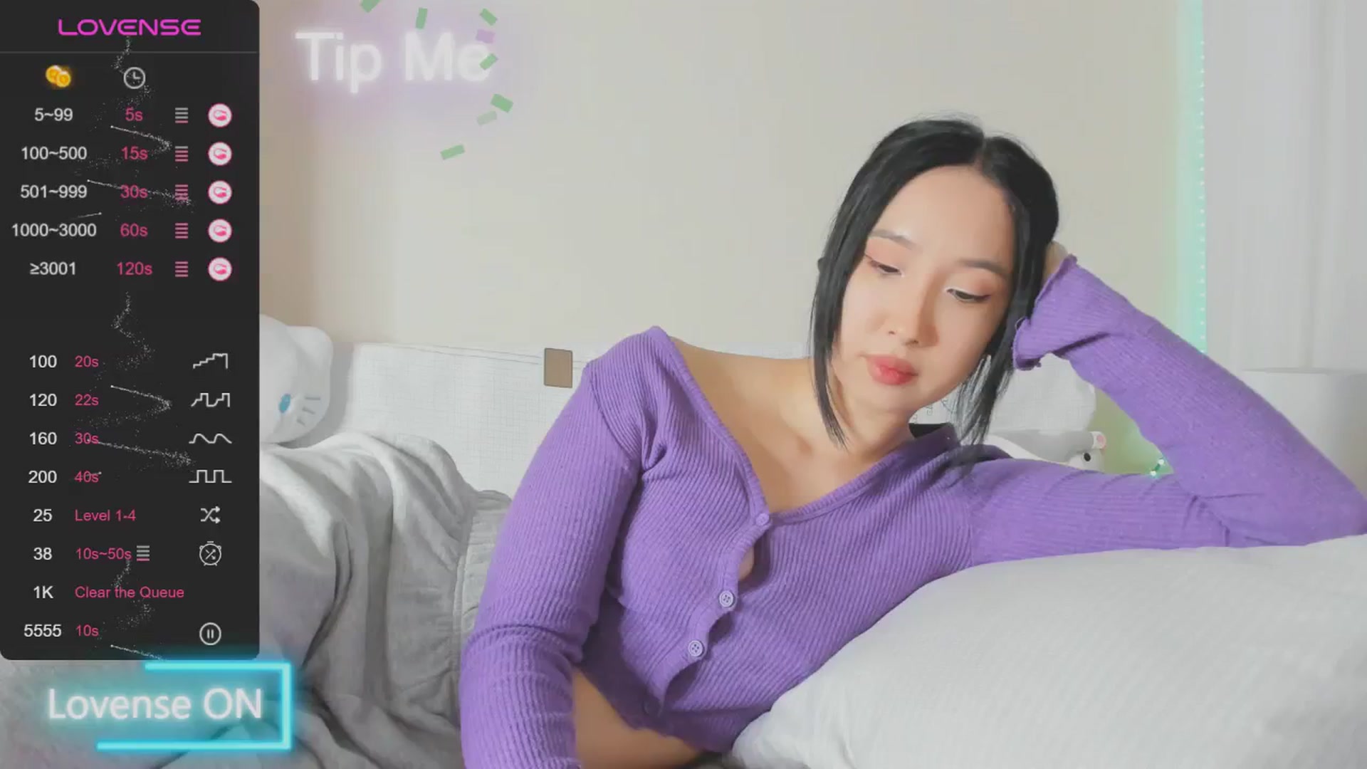 Gallery image thumbnail from FeralBerry66's myfreecams stream on, 01/25/2025, 17:10 image 14 of 20
