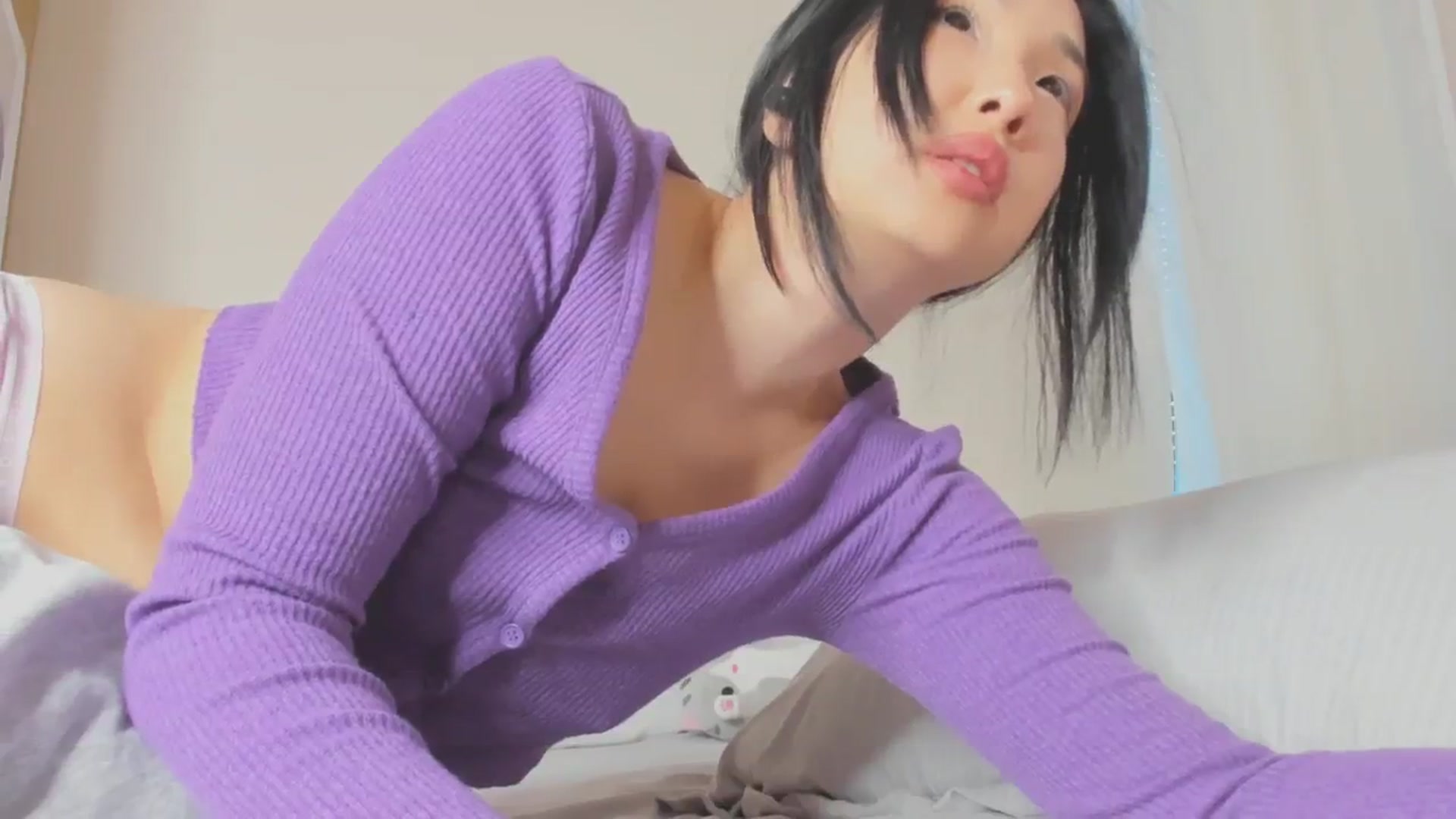 Gallery image thumbnail from FeralBerry66's myfreecams stream on, 01/26/2025, 07:21 image 5 of 20
