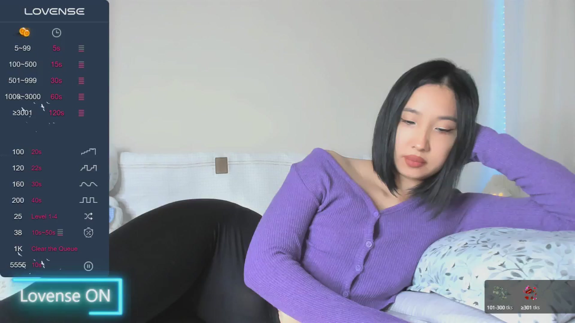 Gallery image thumbnail from FeralBerry66's myfreecams stream on, 01/29/2025, 15:27 image 9 of 20
