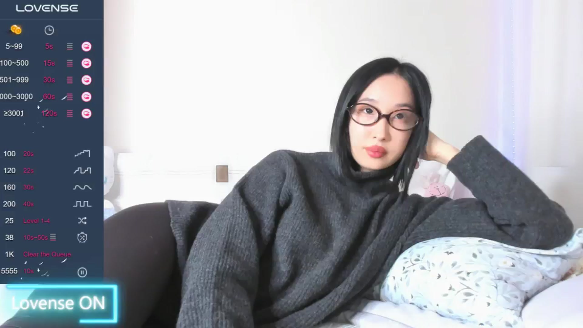 Gallery image thumbnail from FeralBerry66's myfreecams stream on, 01/30/2025, 06:43 image 8 of 20