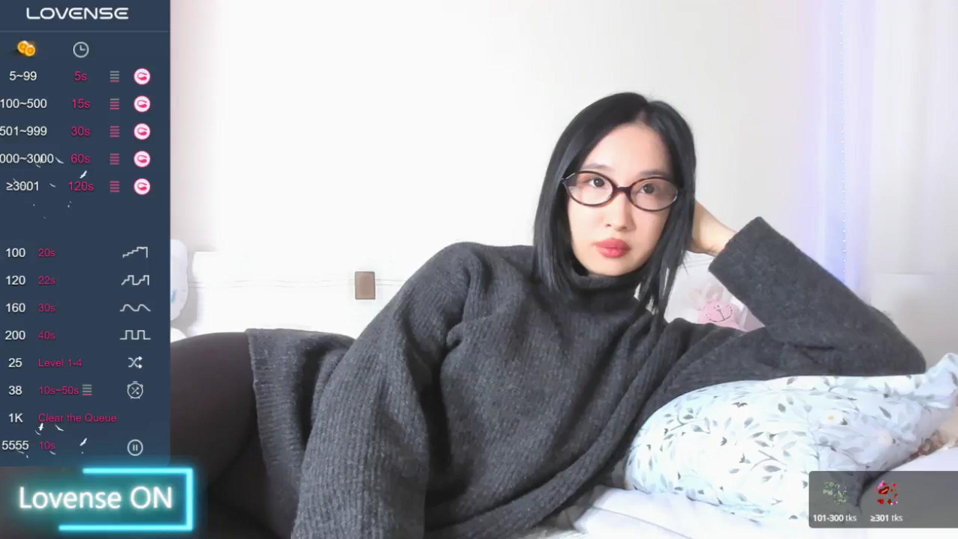 Gallery image thumbnail from FeralBerry66's myfreecams stream on, 01/30/2025, 06:43 image 5 of 20