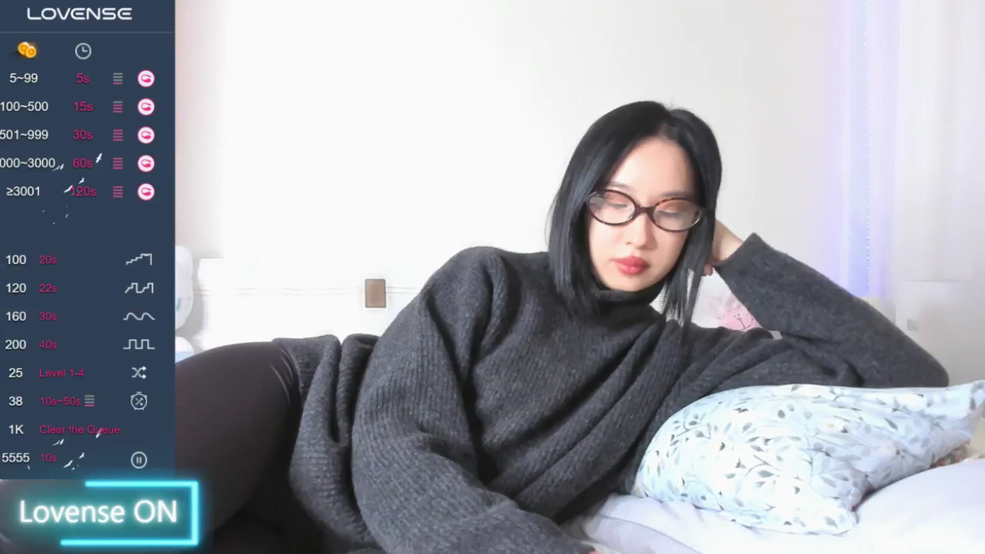 Gallery image thumbnail from FeralBerry66's myfreecams stream on, 01/30/2025, 07:19 image 15 of 20