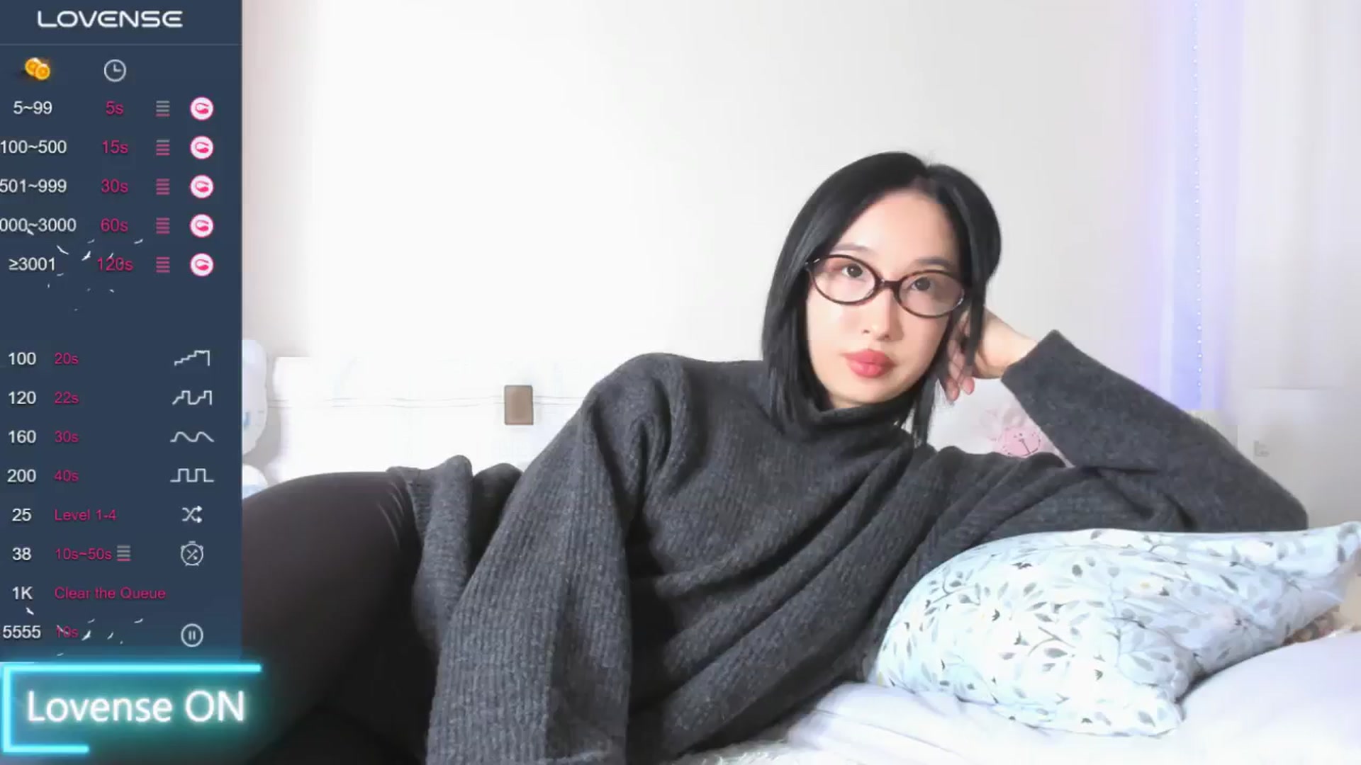 Gallery image thumbnail from FeralBerry66's myfreecams stream on, 01/30/2025, 07:19 image 17 of 20