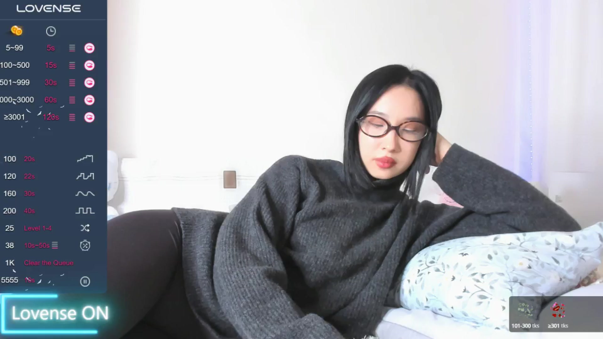 Gallery image thumbnail from FeralBerry66's myfreecams stream on, 01/30/2025, 07:19 image 3 of 20