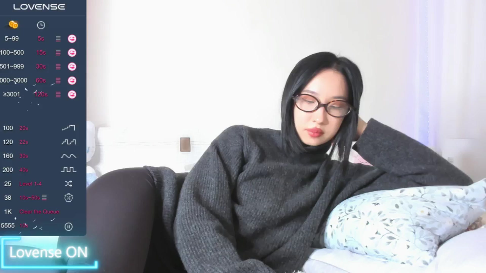 Gallery image thumbnail from FeralBerry66's myfreecams stream on, 01/30/2025, 07:19 image 6 of 20