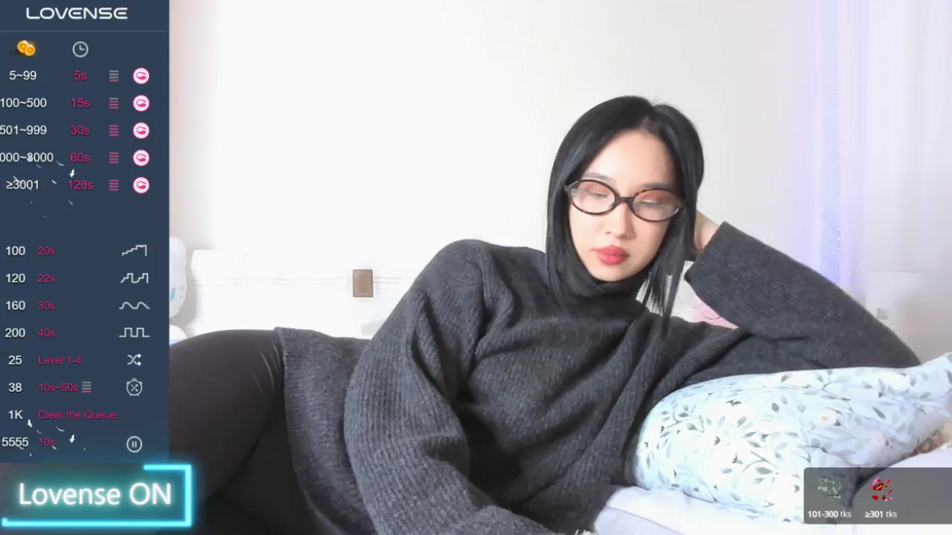 Gallery image thumbnail from FeralBerry66's myfreecams stream on, 01/30/2025, 07:19 image 2 of 20