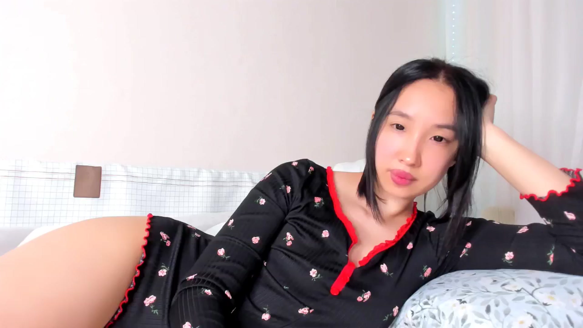 Gallery image thumbnail from FeralBerry66's myfreecams stream on, 02/21/2025, 07:27 image 18 of 20