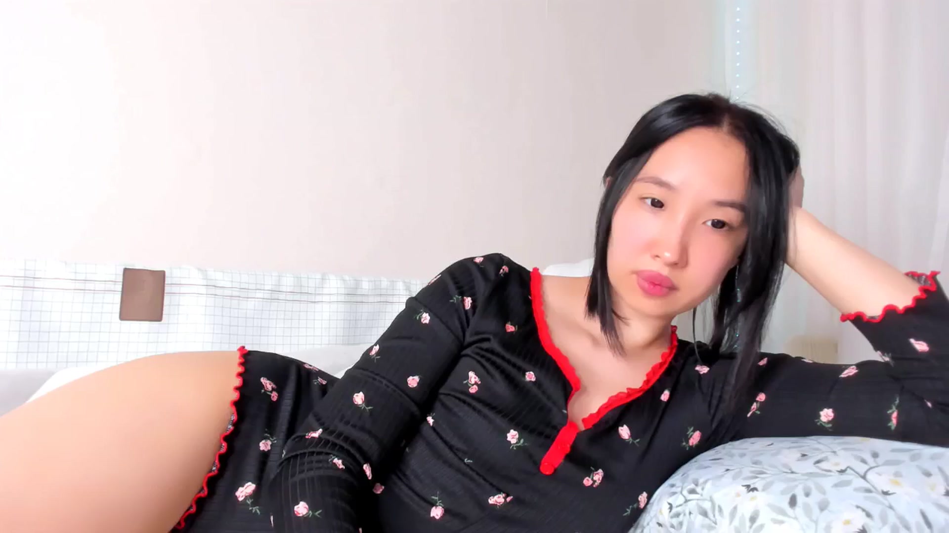 Gallery image thumbnail from FeralBerry66's myfreecams stream on, 02/21/2025, 07:27 image 7 of 20